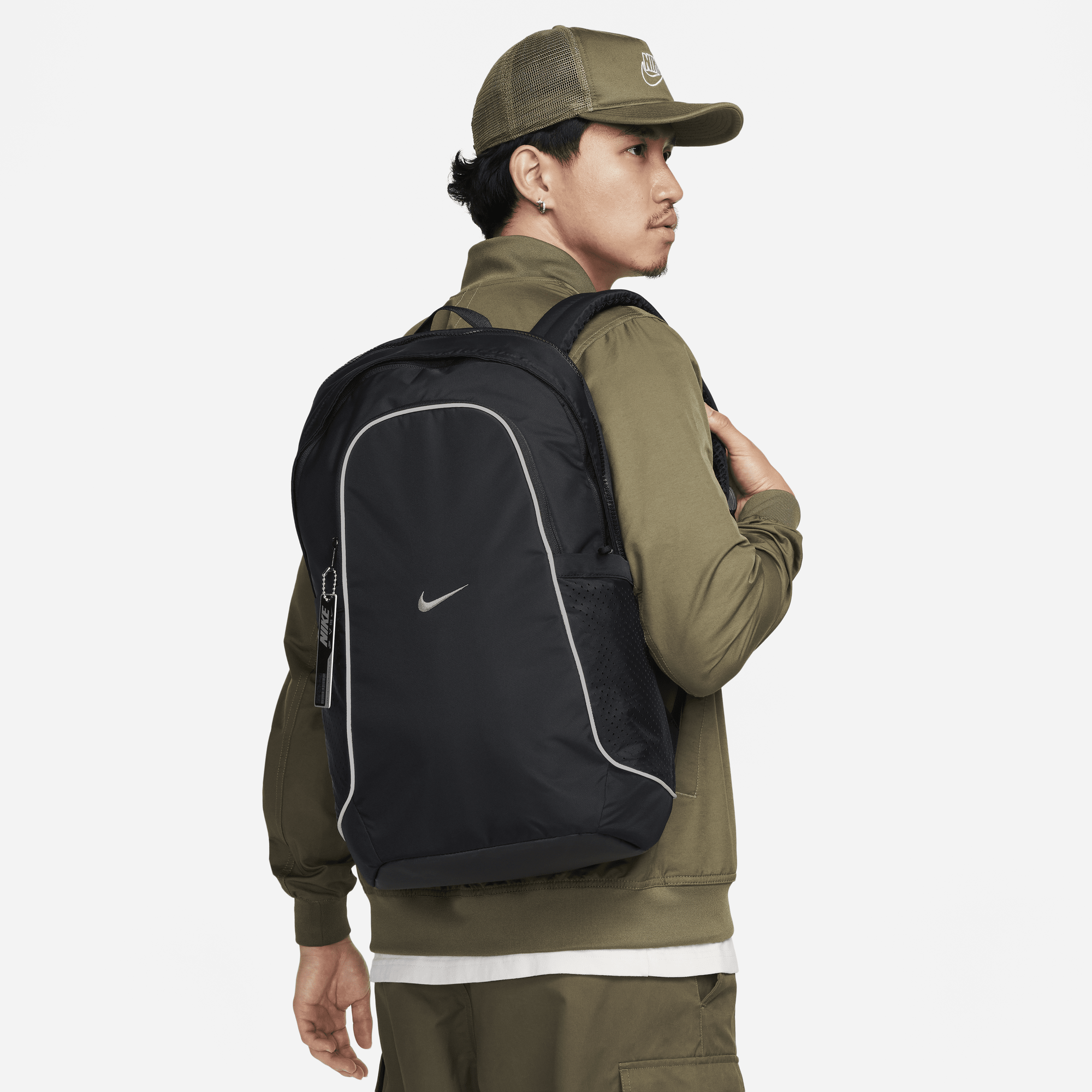 Nike backpacks under 2000 on sale