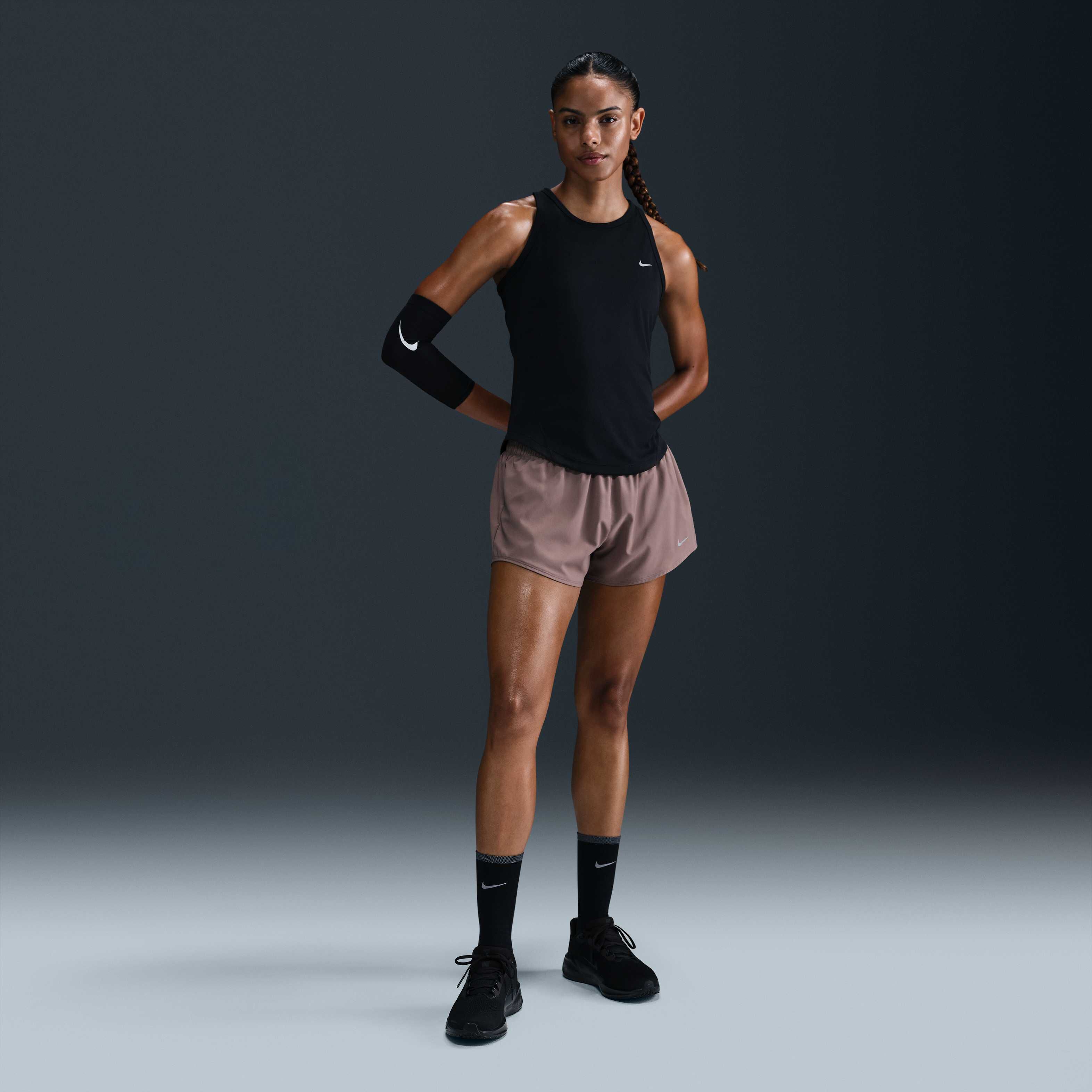 Nike Tempo image number 3