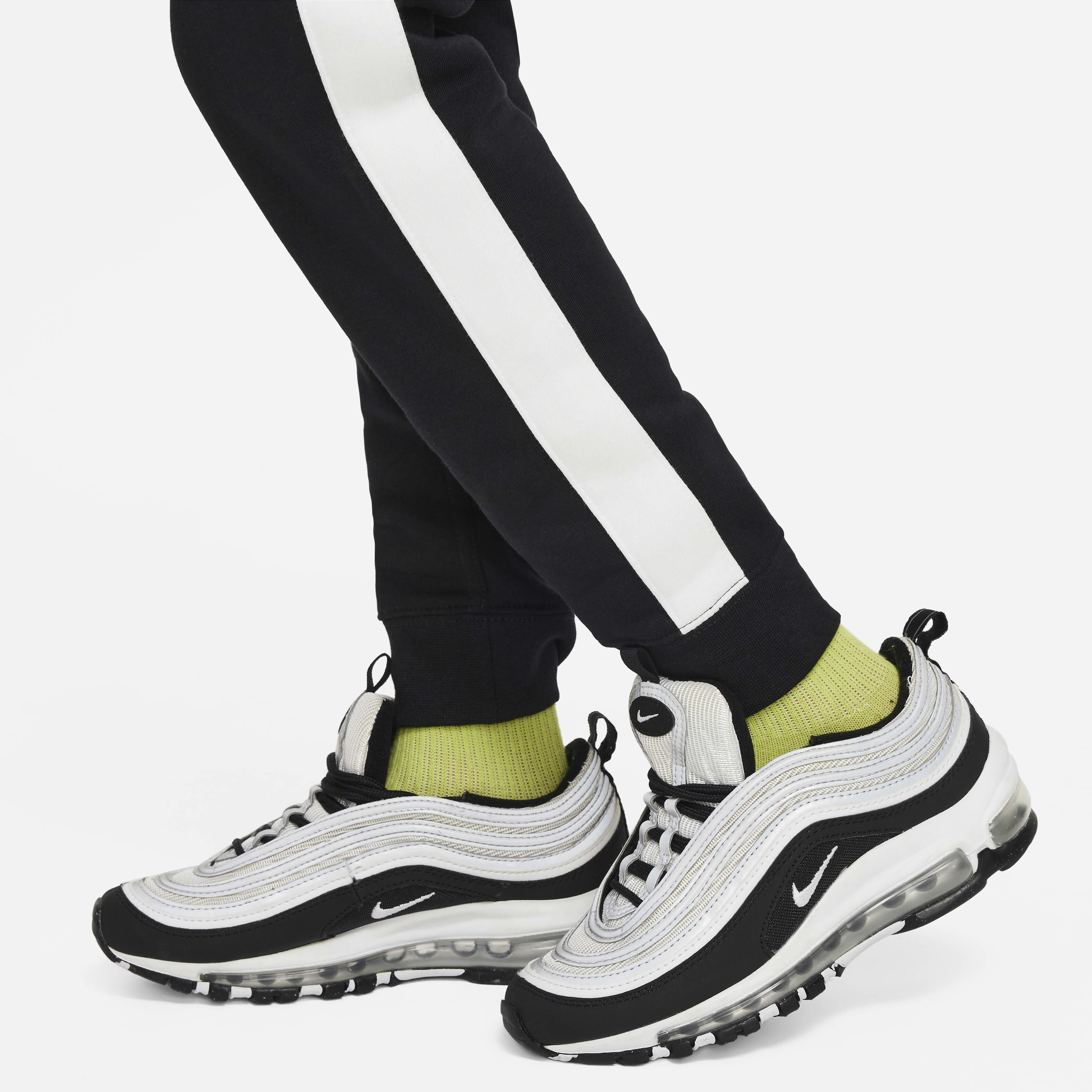 اير image number 5