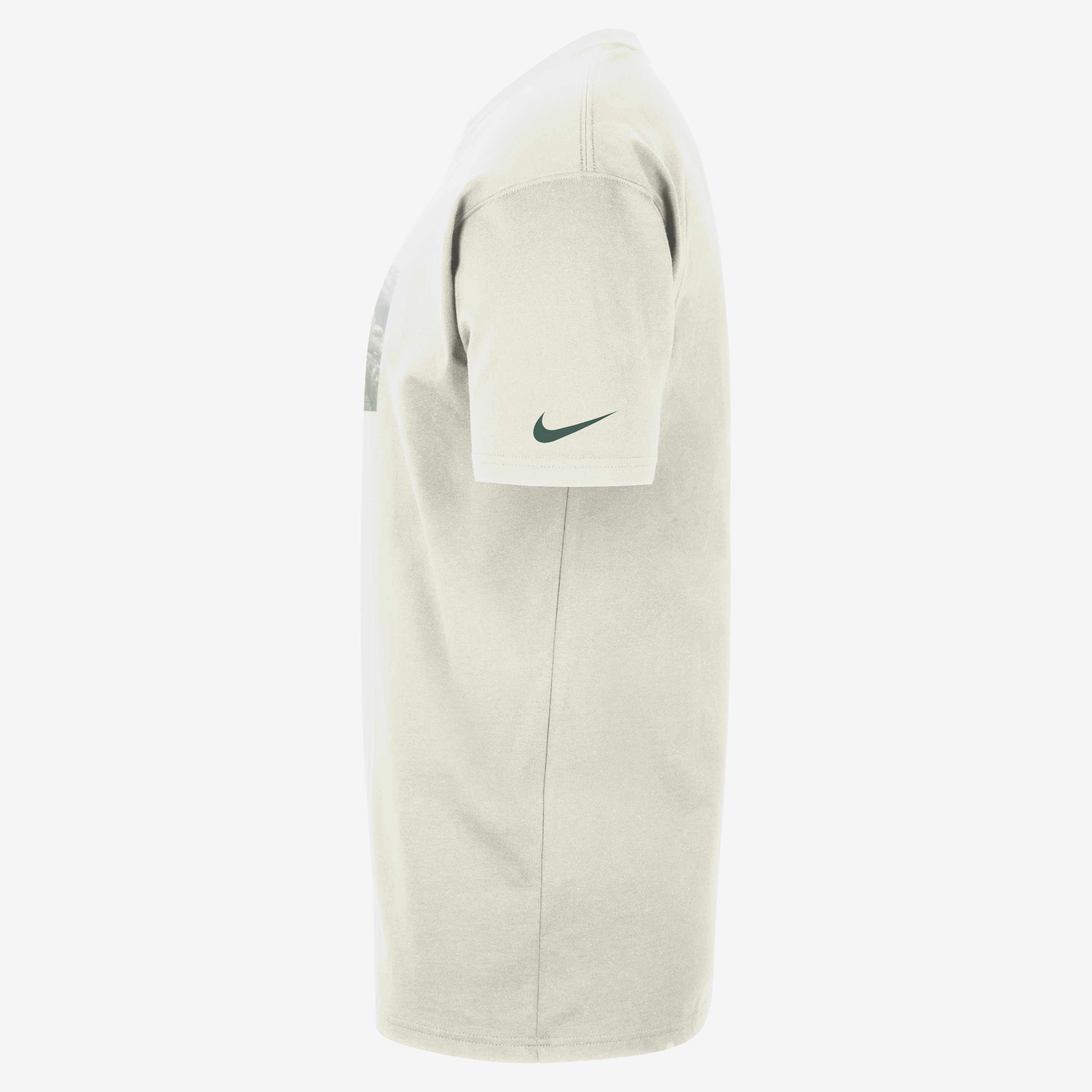 Milwaukee Bucks Courtside image number 2