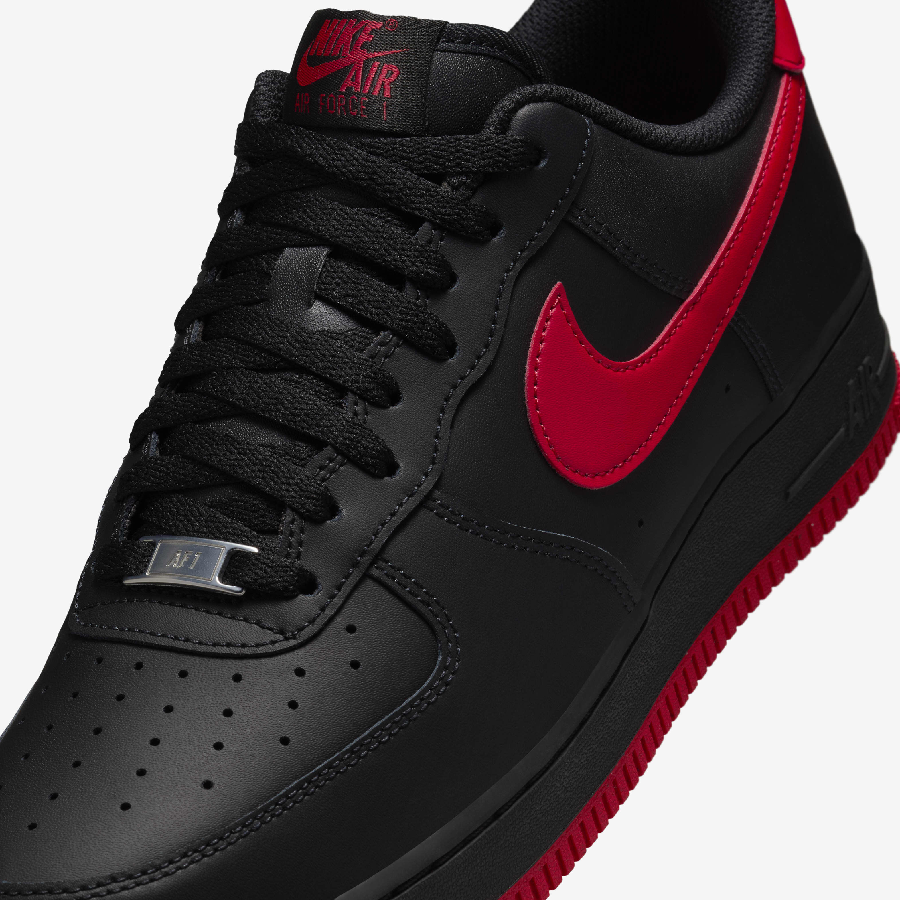 Buy Nike Air Force 1 07 Men s Shoes Nike Saudi Official