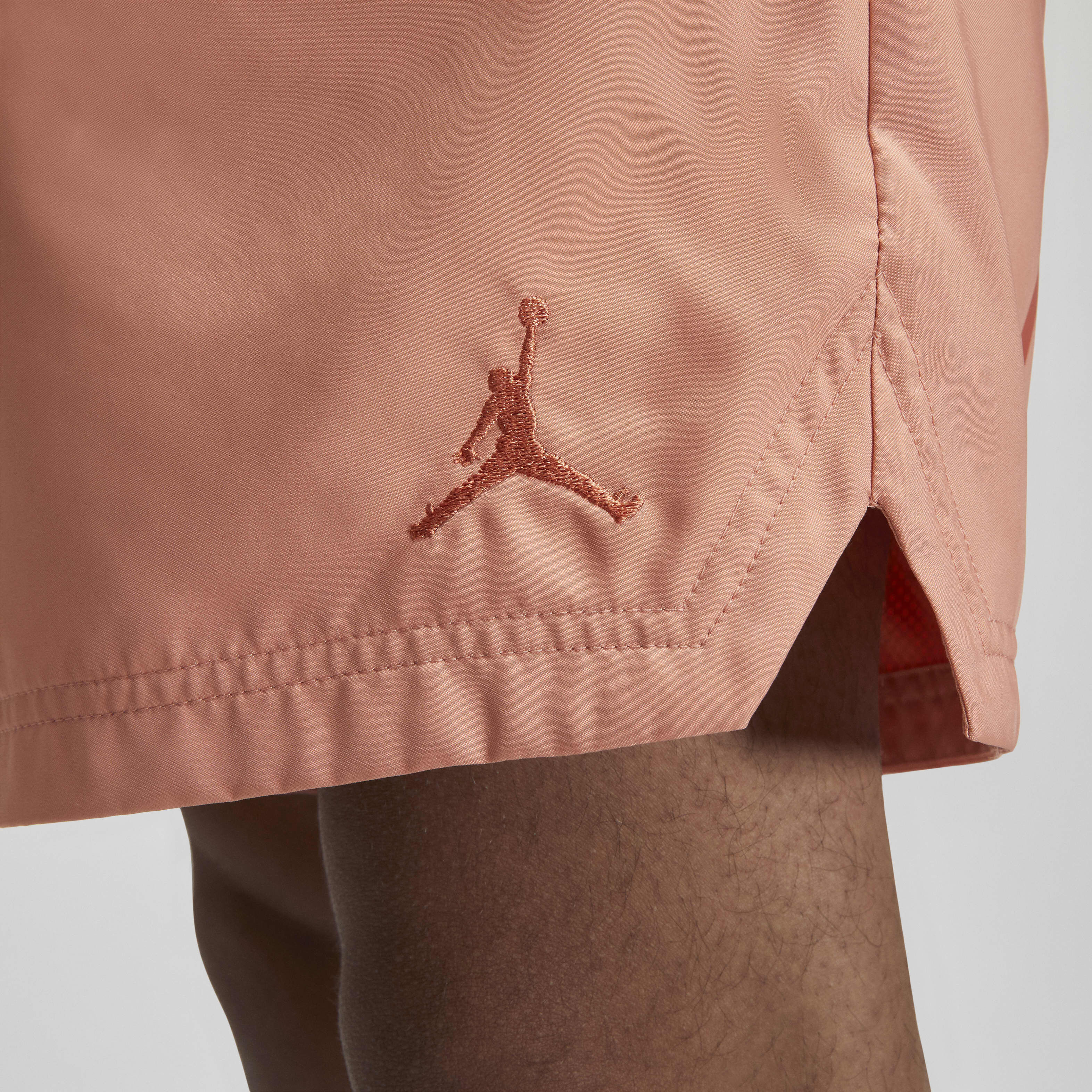 Jordan Essentials image number 4