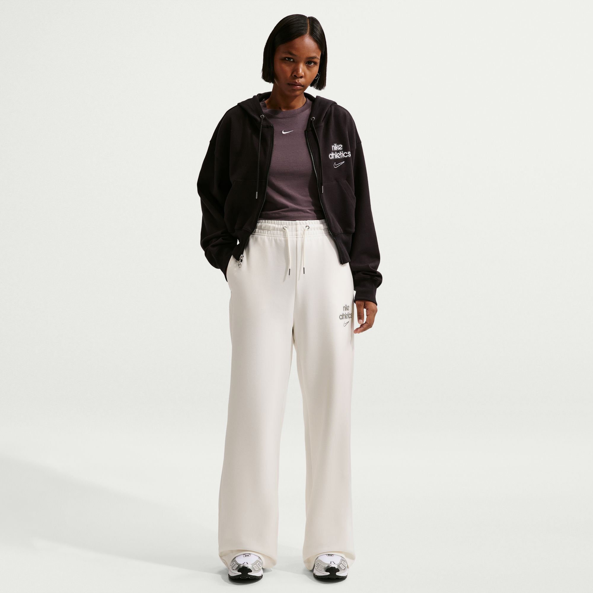 نايكي سبورتسوير فينيكس فليس image number 0