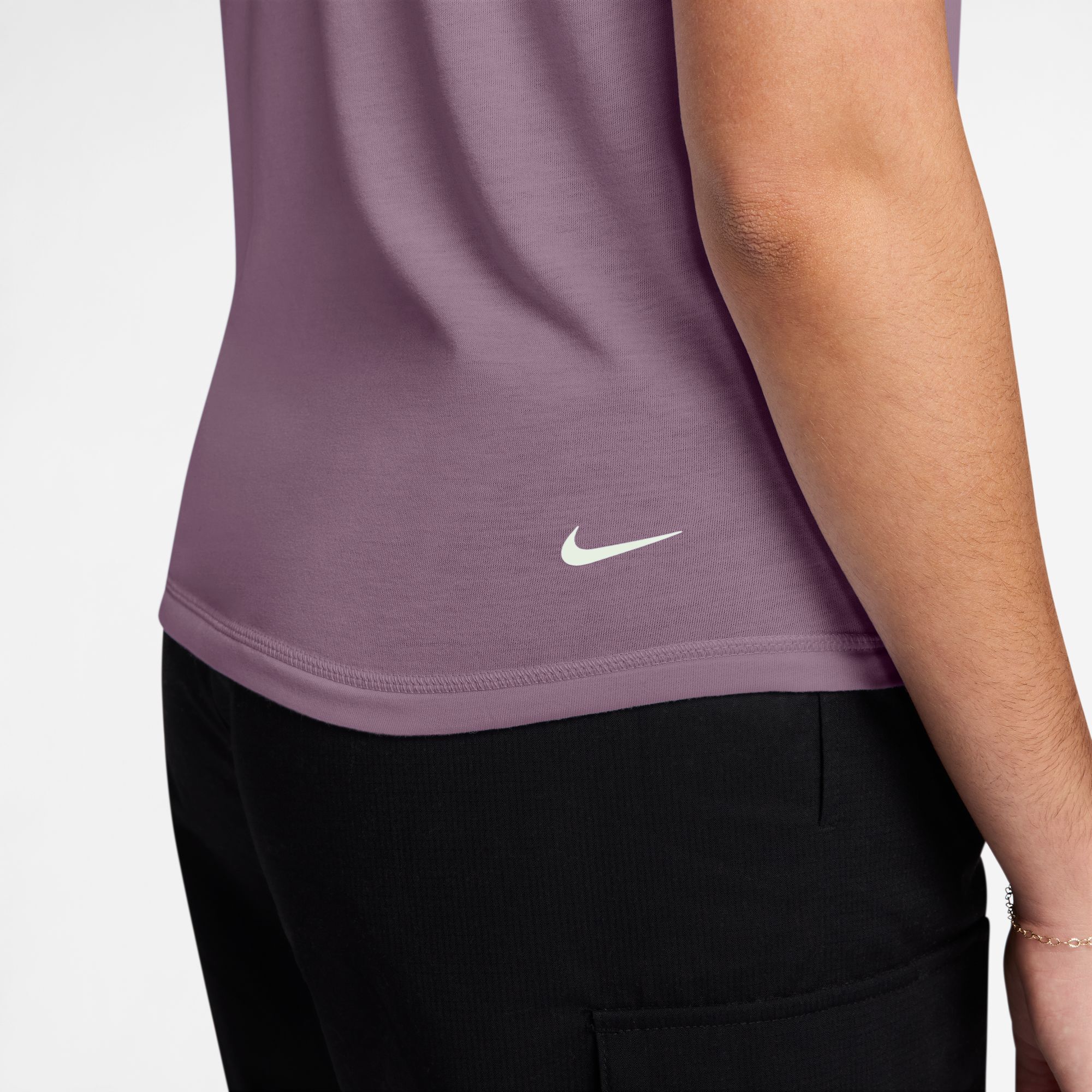 Nike ACG image number 2