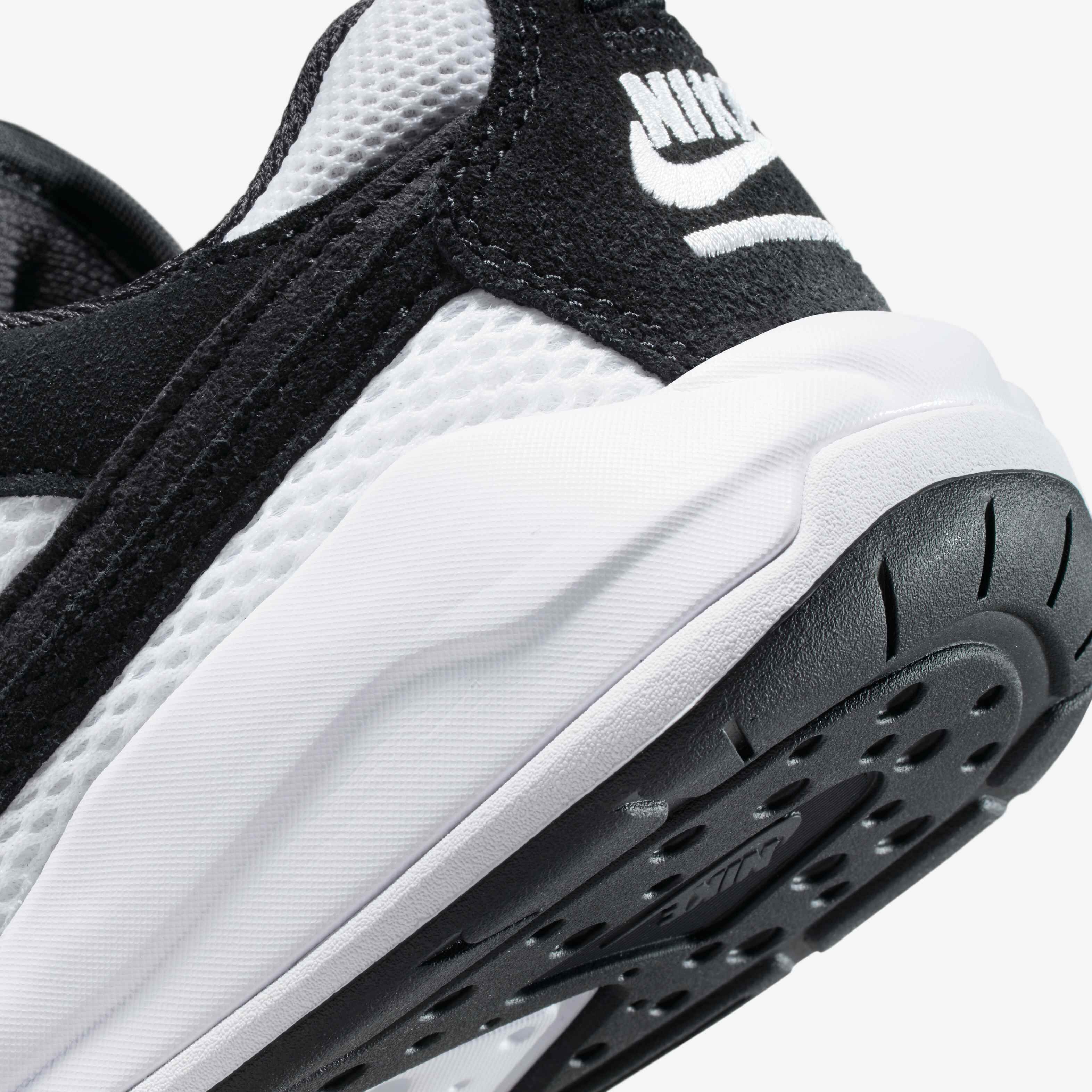 Jordan CMFT Era image number 7