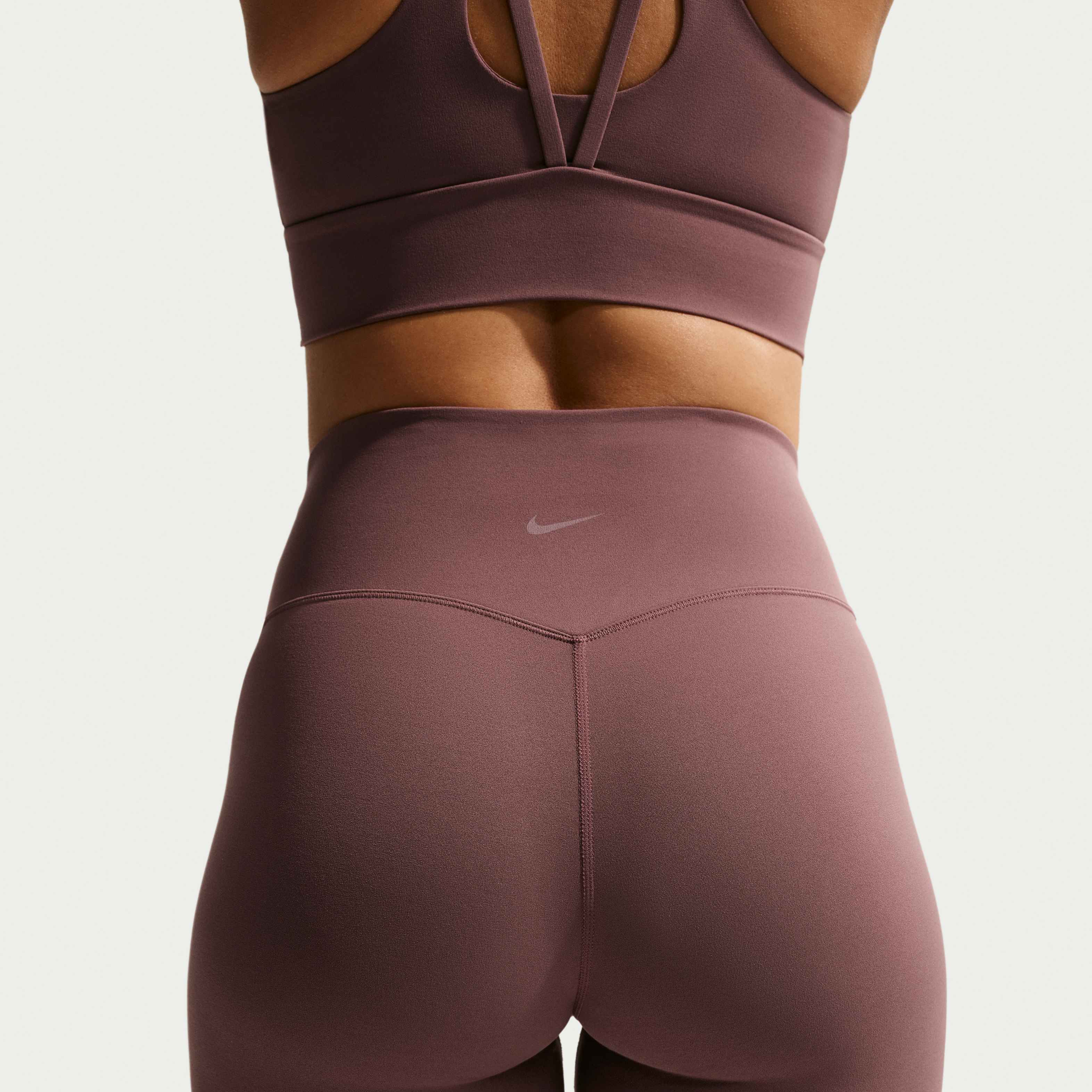 Nike Zenvy image number 2