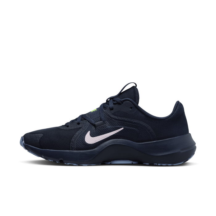 All black nike workout shoes hotsell