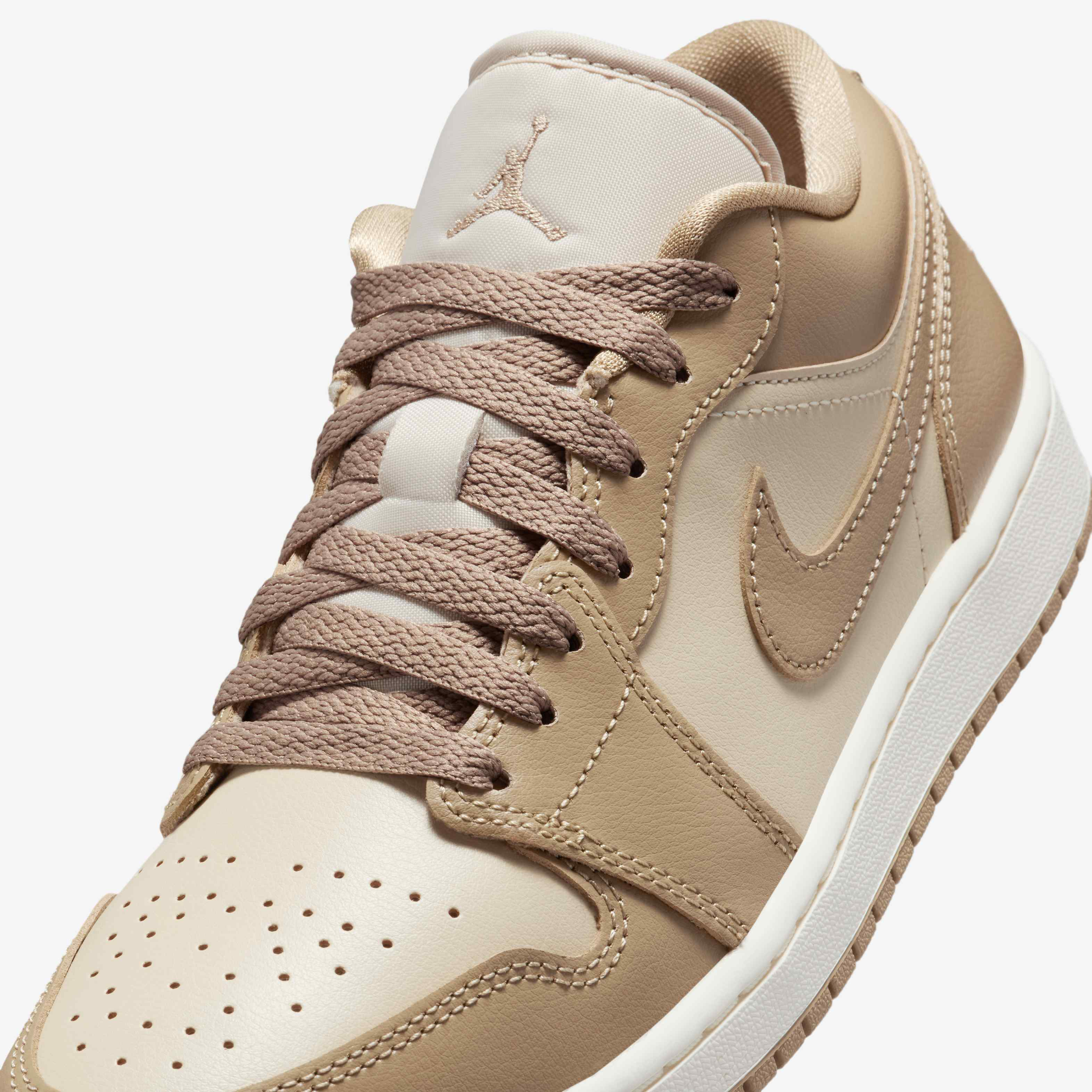 Air Jordan 1 Low image number 6