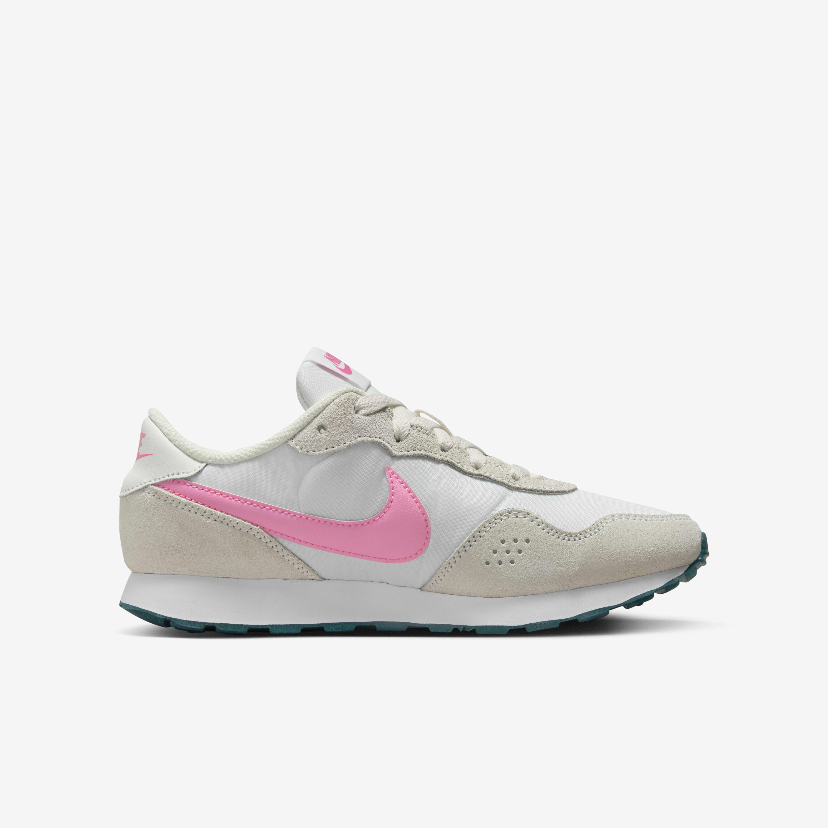 Buy Nike MD Valiant Older Kids' Shoe - Summit White/White