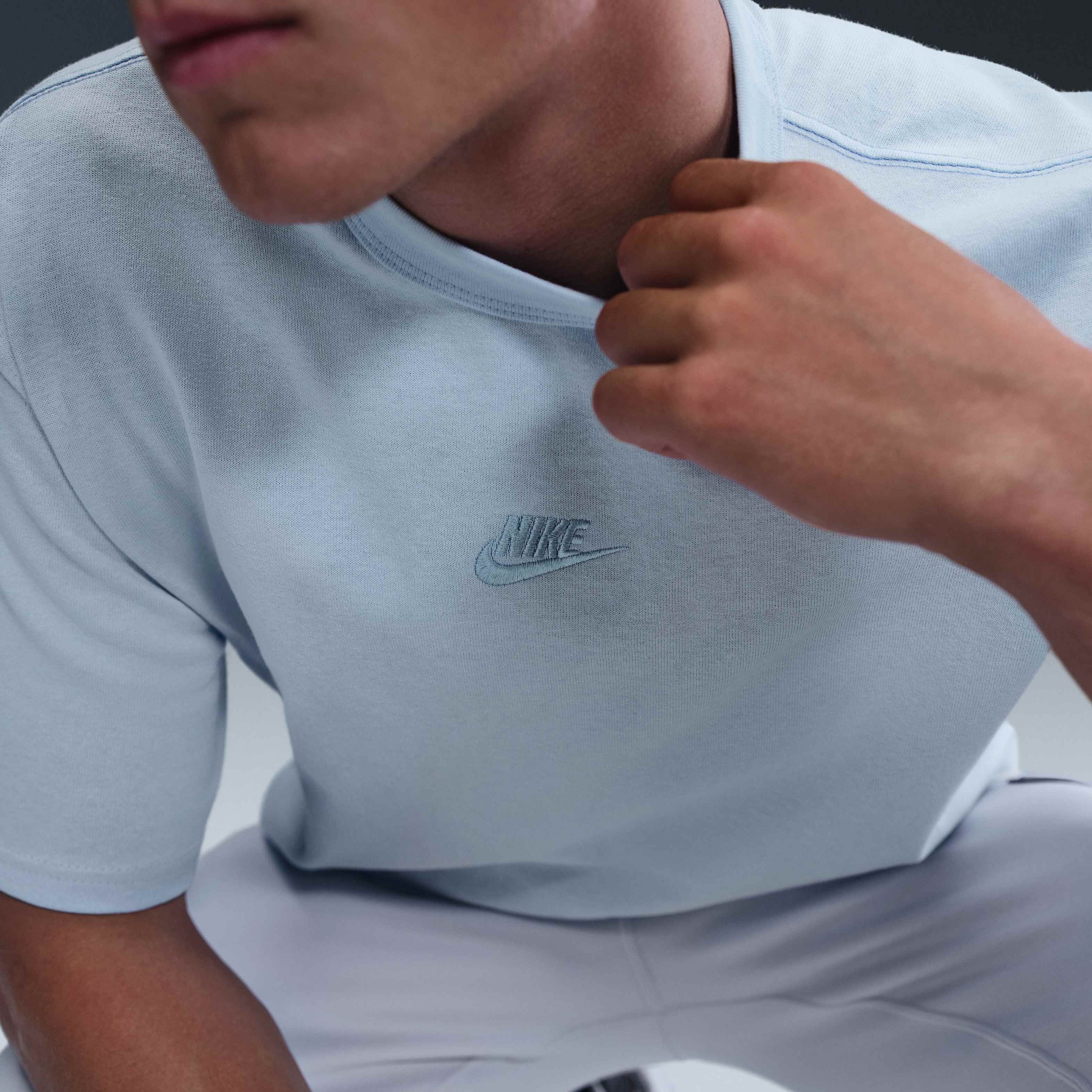 Nike Sportswear Premium Essentials image number 2