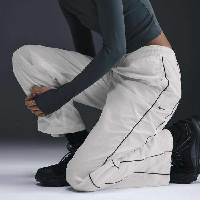 Nike Windrunner image number 2 Nike Windrunner image number 2