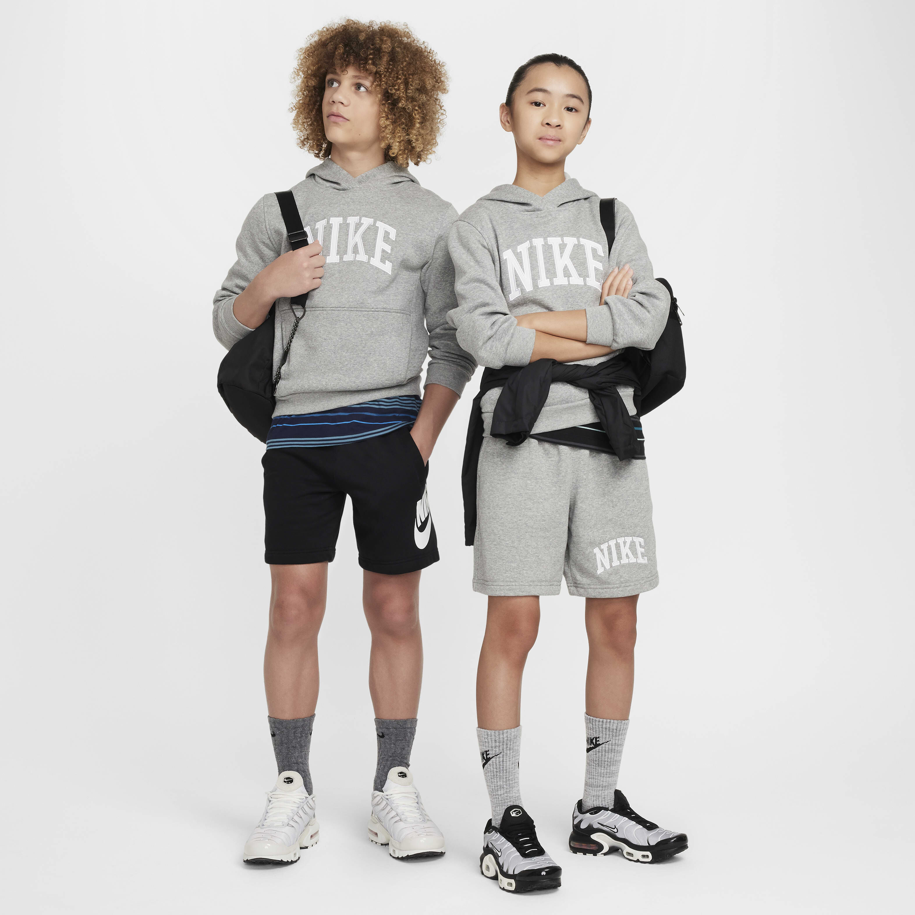 نايكي سبورتسوير كلوب فليس image number 5