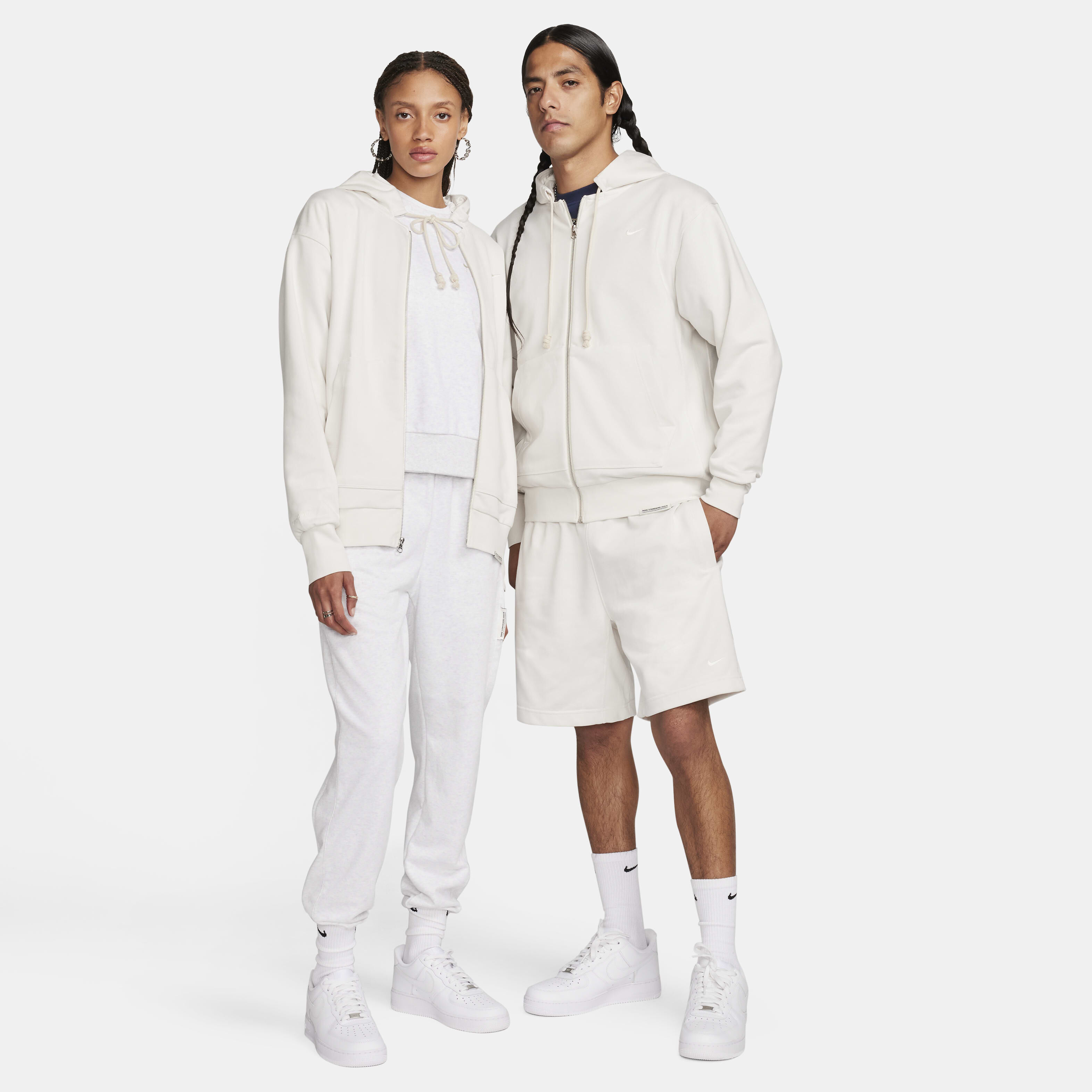 Nike Standard Issue image number 9