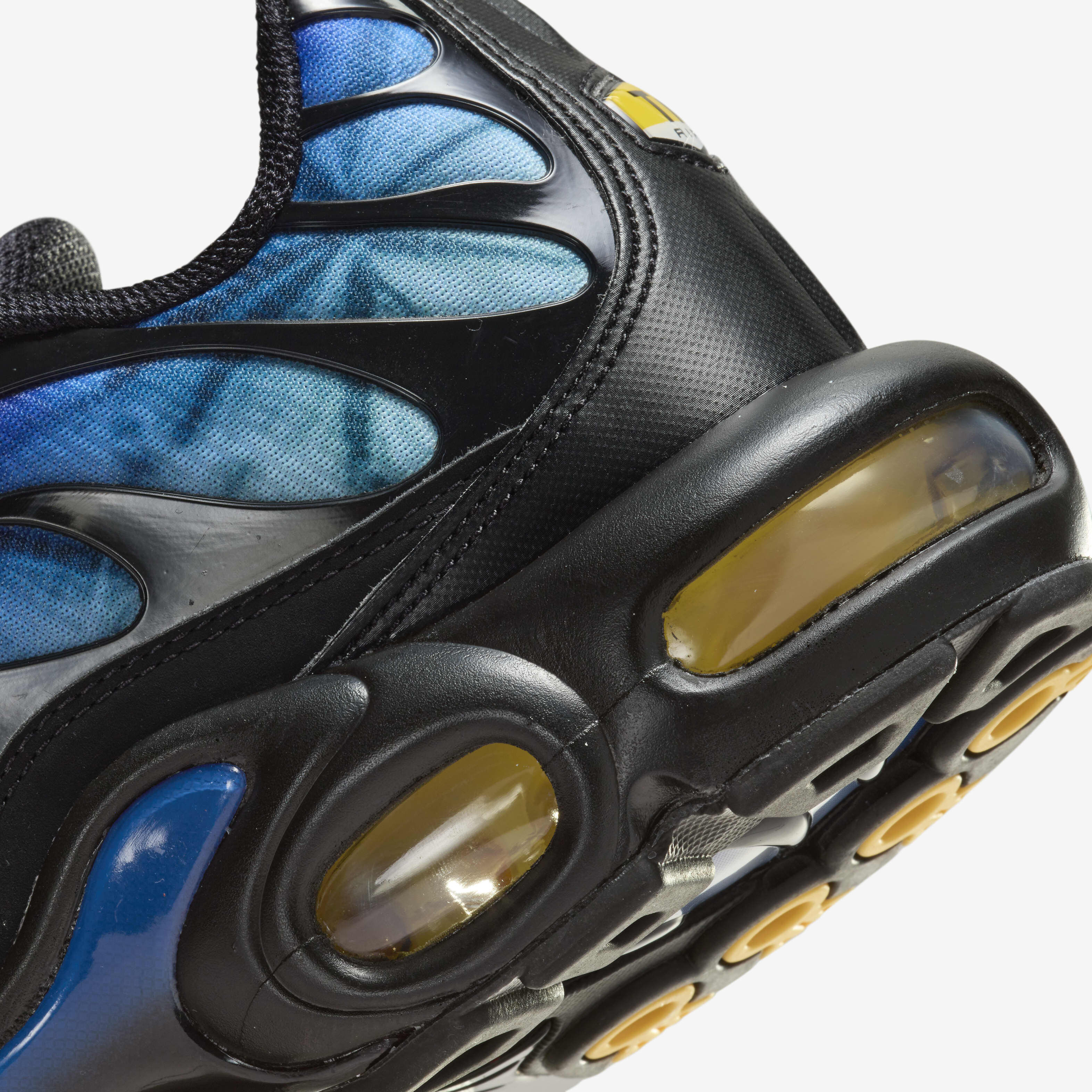 Nike Air Max Plus image number 7