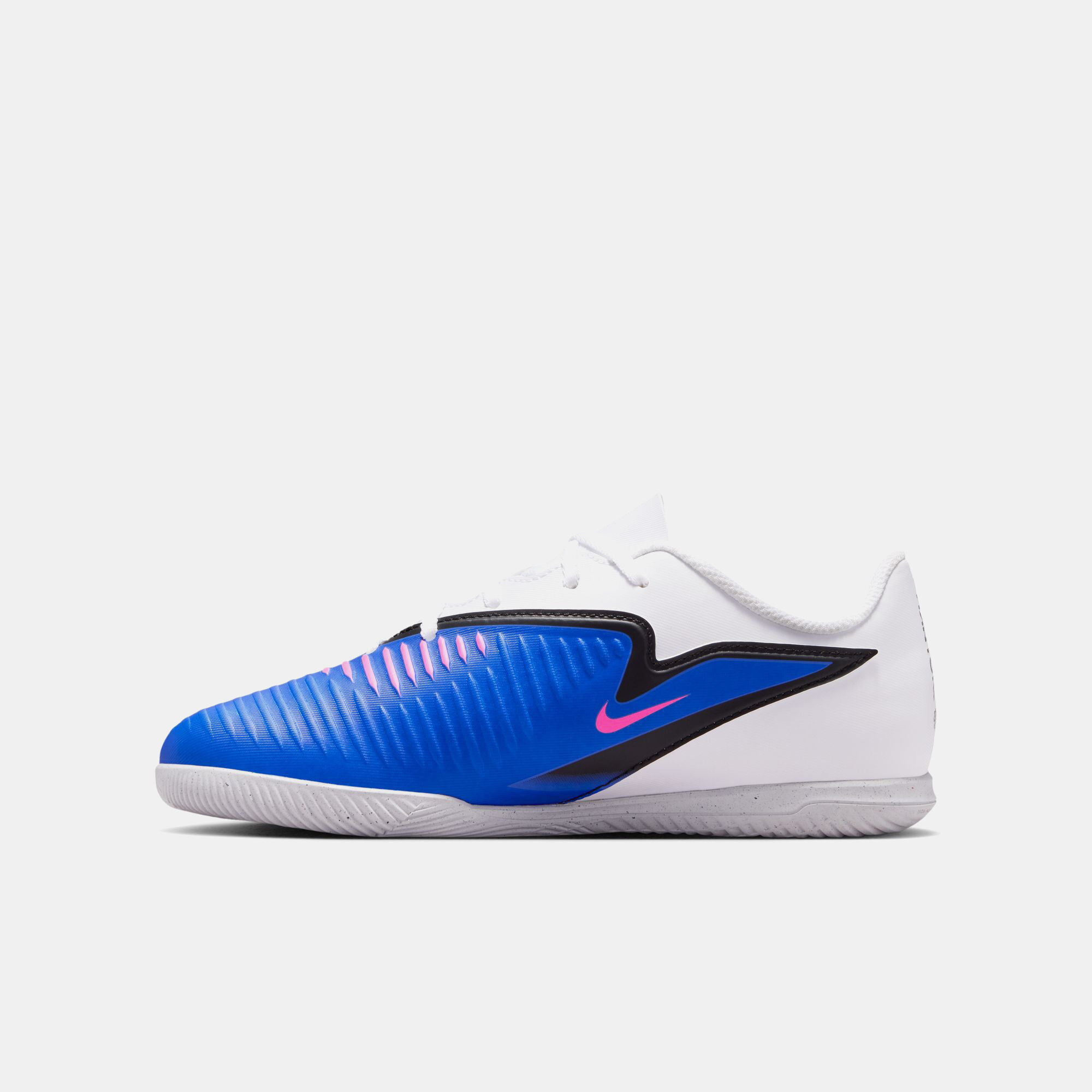Nike Jr. Phantom 6 Low Club image number 4