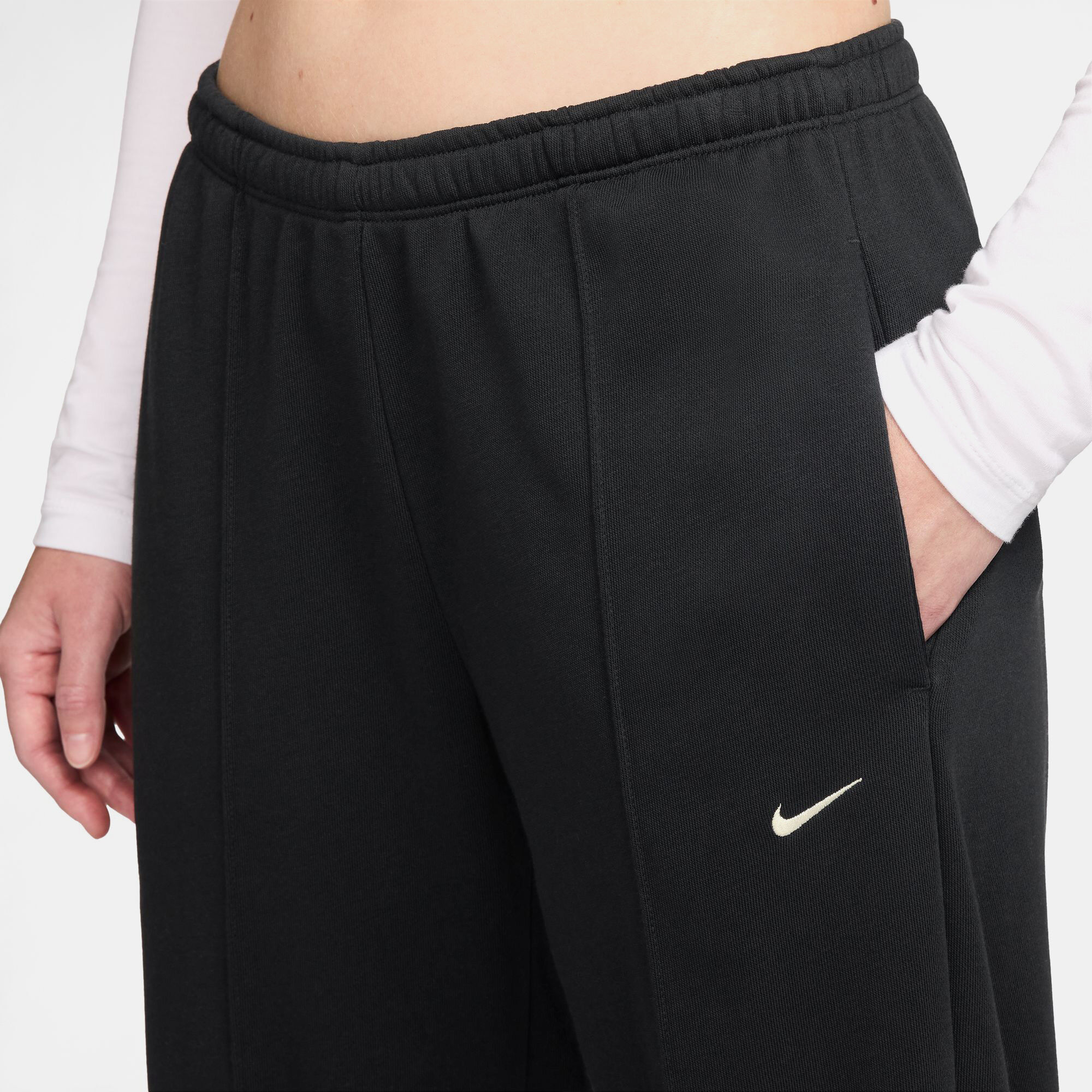 Nike Sportswear Chill Terry image number 5