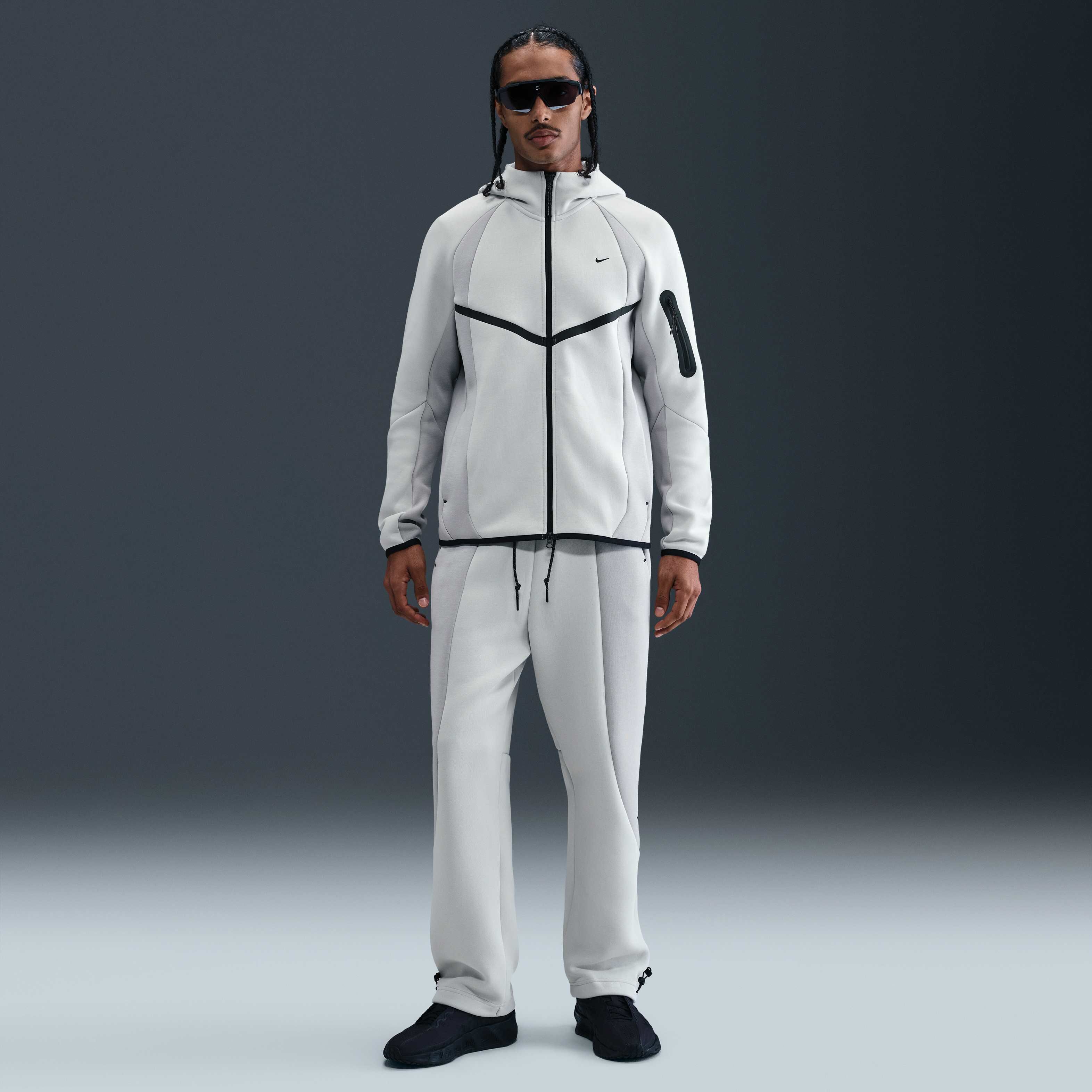 Nike Tech image number 0