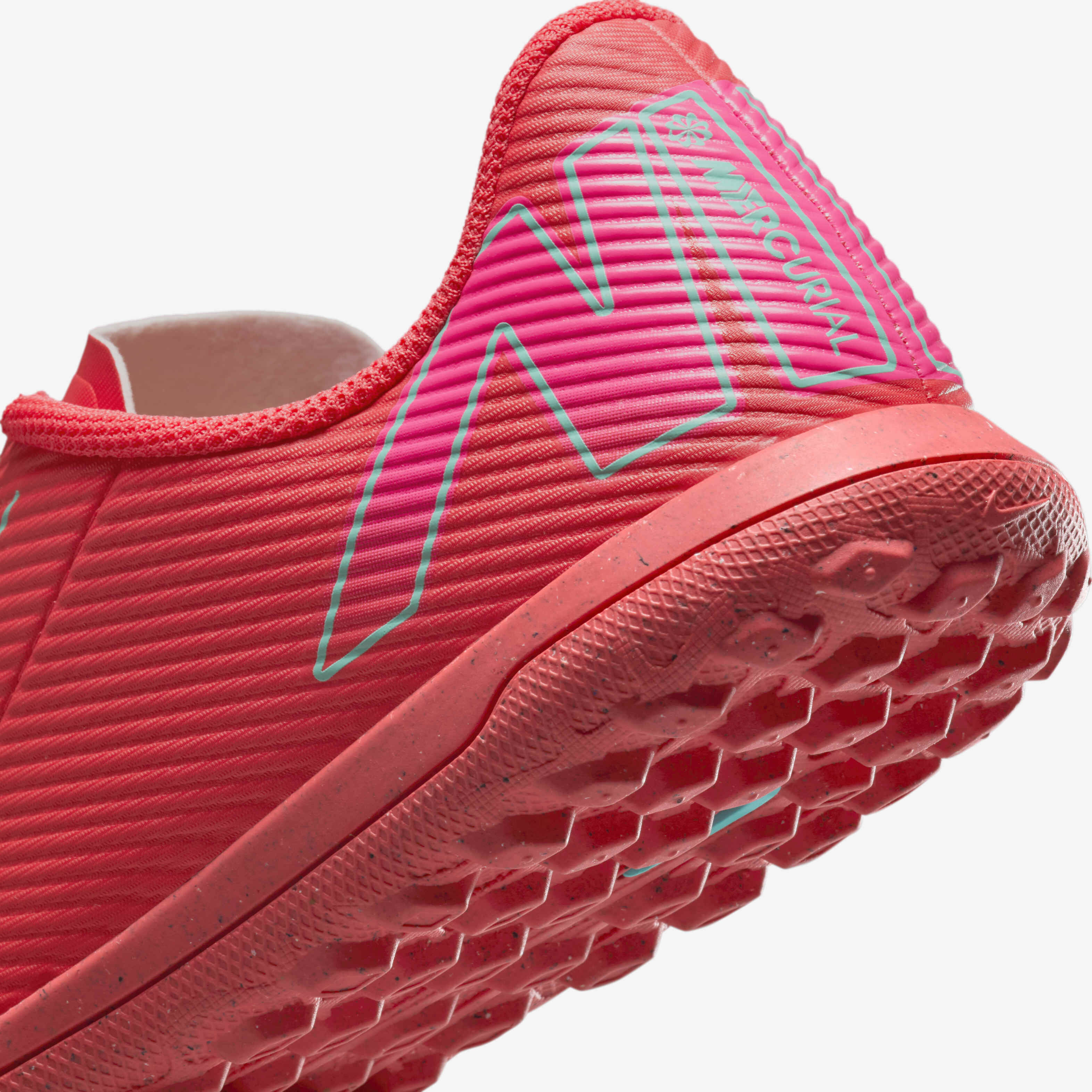 Nike Jr. Mercurial Vapor 16 Club image number 7