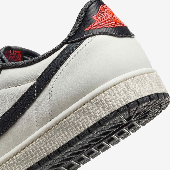 Air Jordan 1 Retro Low Paris Saint-Germain image number 7 Air Jordan 1 Retro Low Paris Saint-Germain image number 7