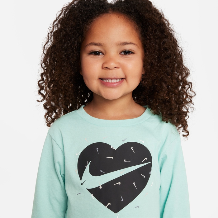 Nike Graphic Tee and Printed Leggings Set image number 2 Nike Graphic Tee and Printed Leggings Set image number 2