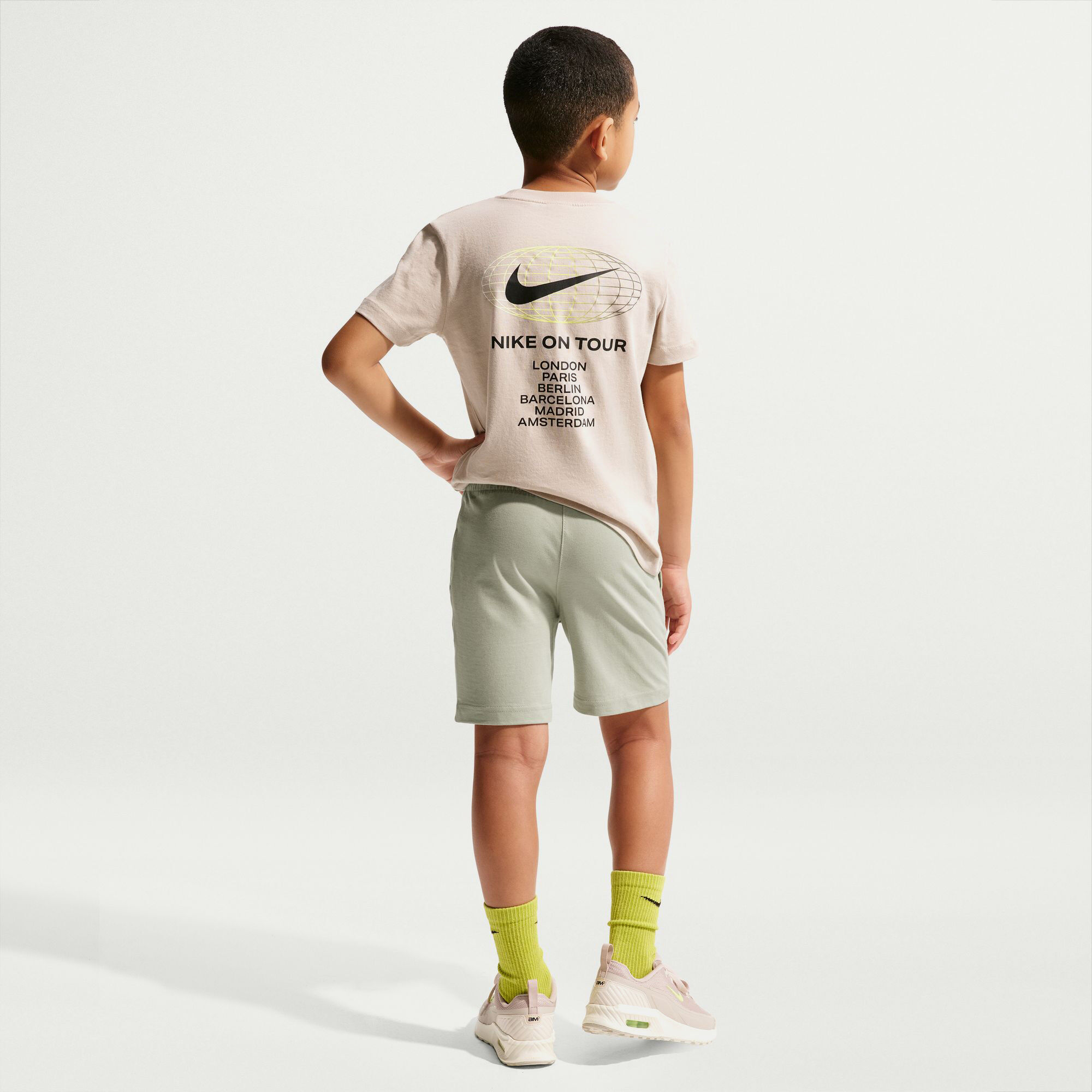 Nike Sportswear Club image number 1