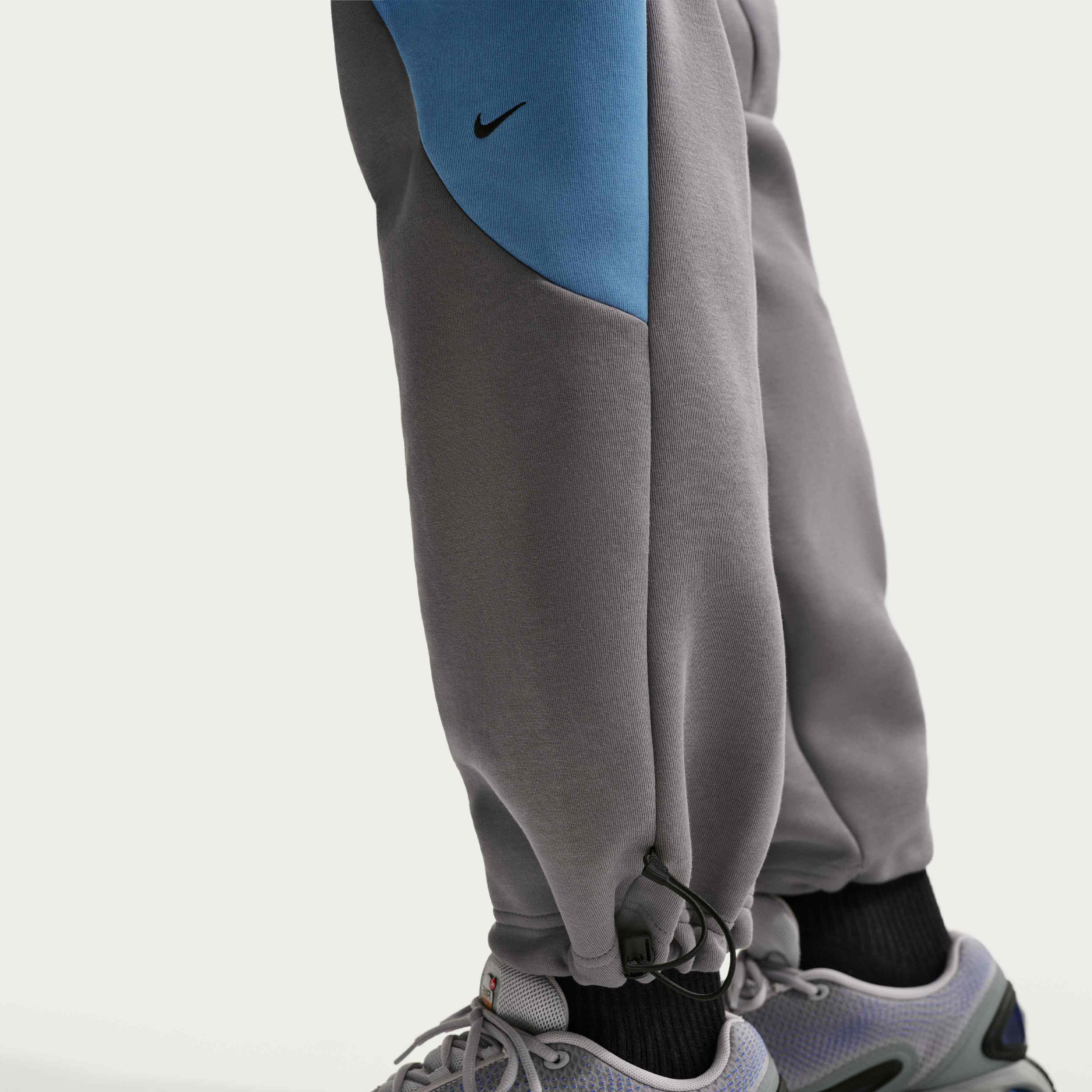 Nike Tech image number 5