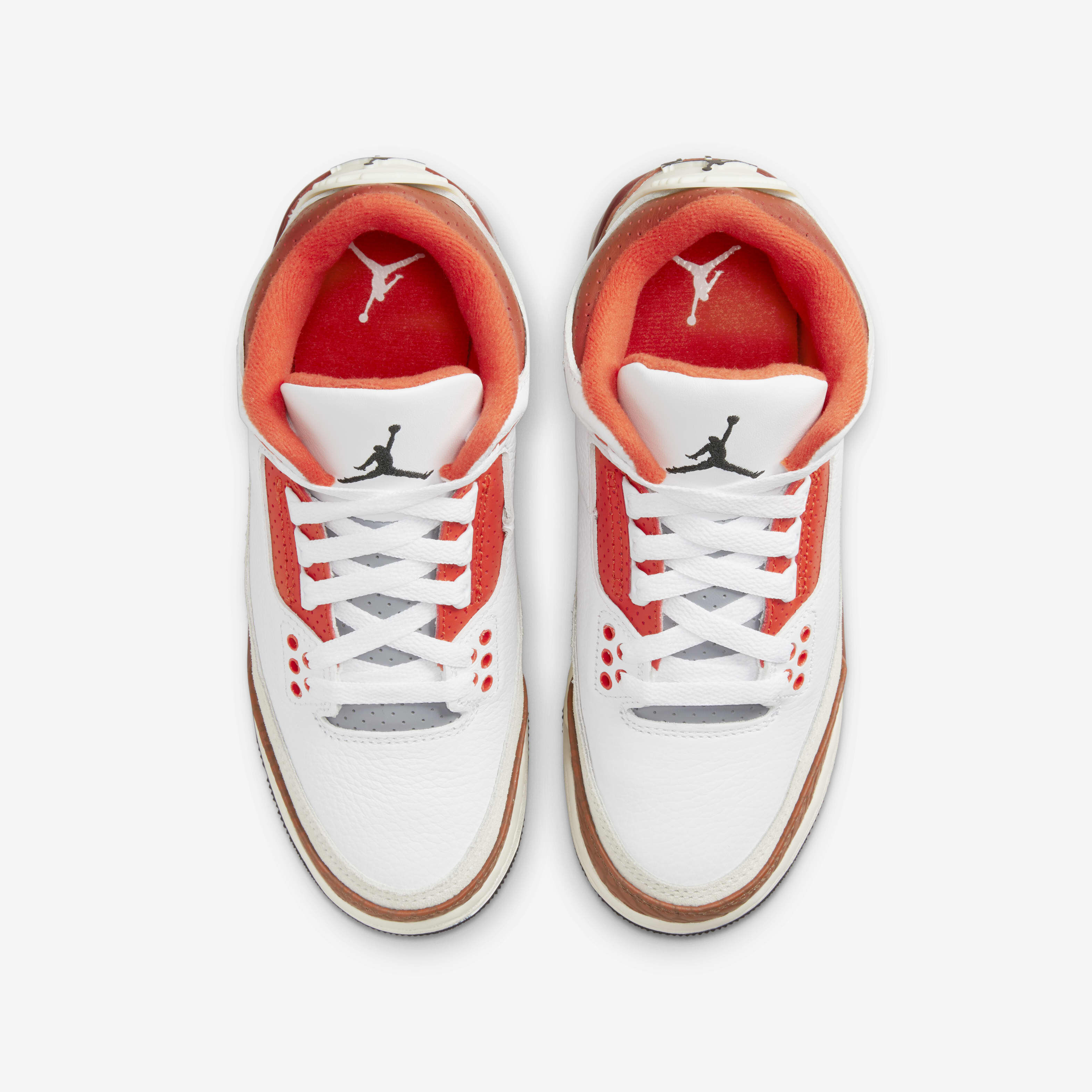 Air Jordan 3 Retro SE image number 3