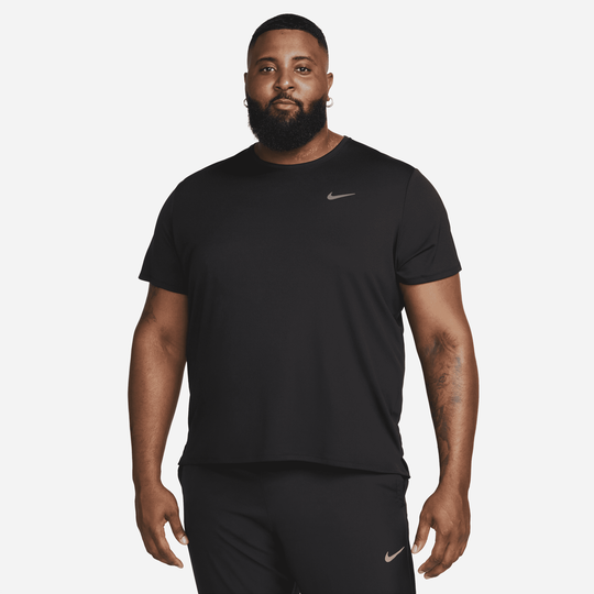 Black nike hot sale miler t shirt