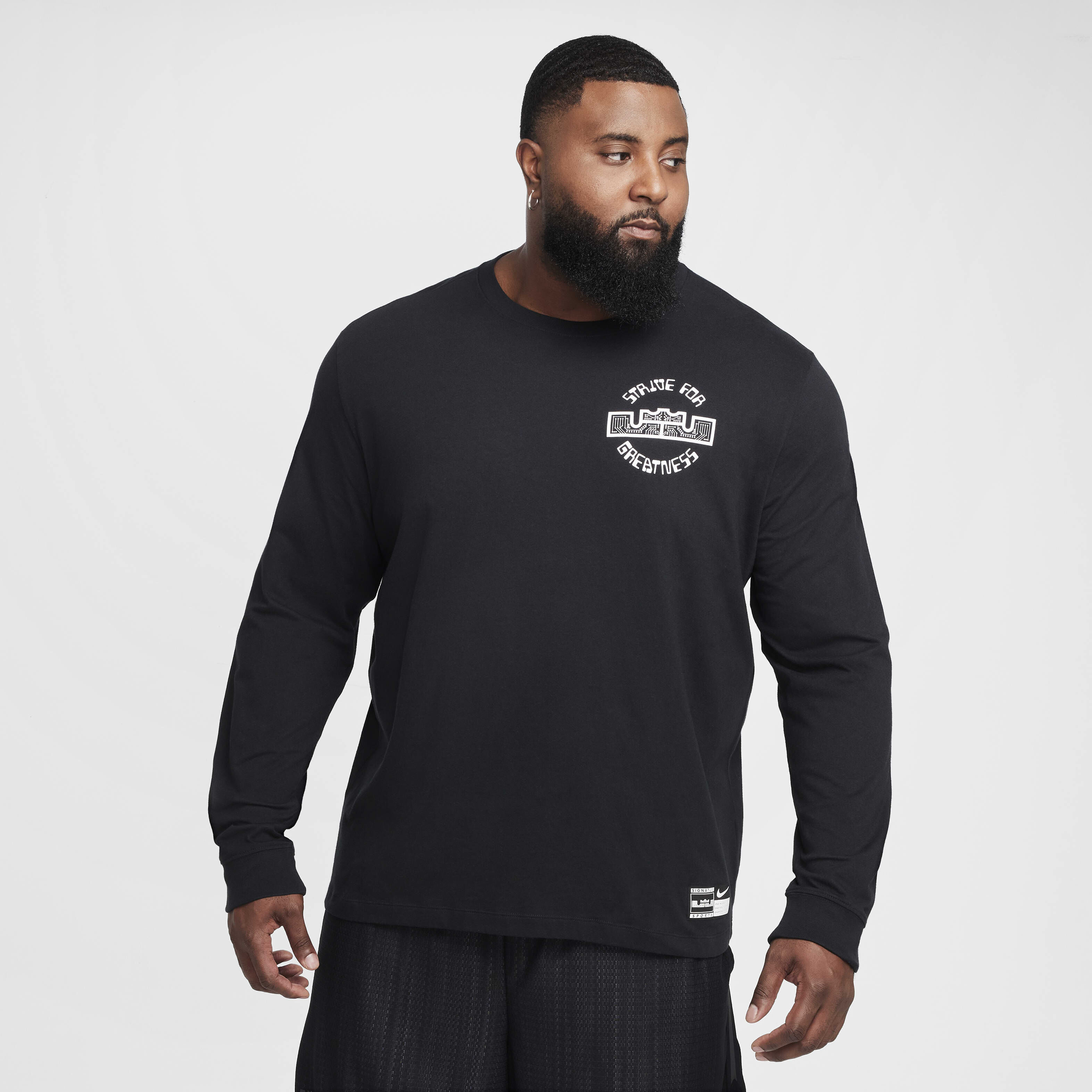 Tシャツ・カットソー Nike Lebron Men's Max 90 Long Sleeve Basketball T-Shirt HF61 Nike Men's Max90 Long-Sleeve Basketball T-Shirt. Nike.com