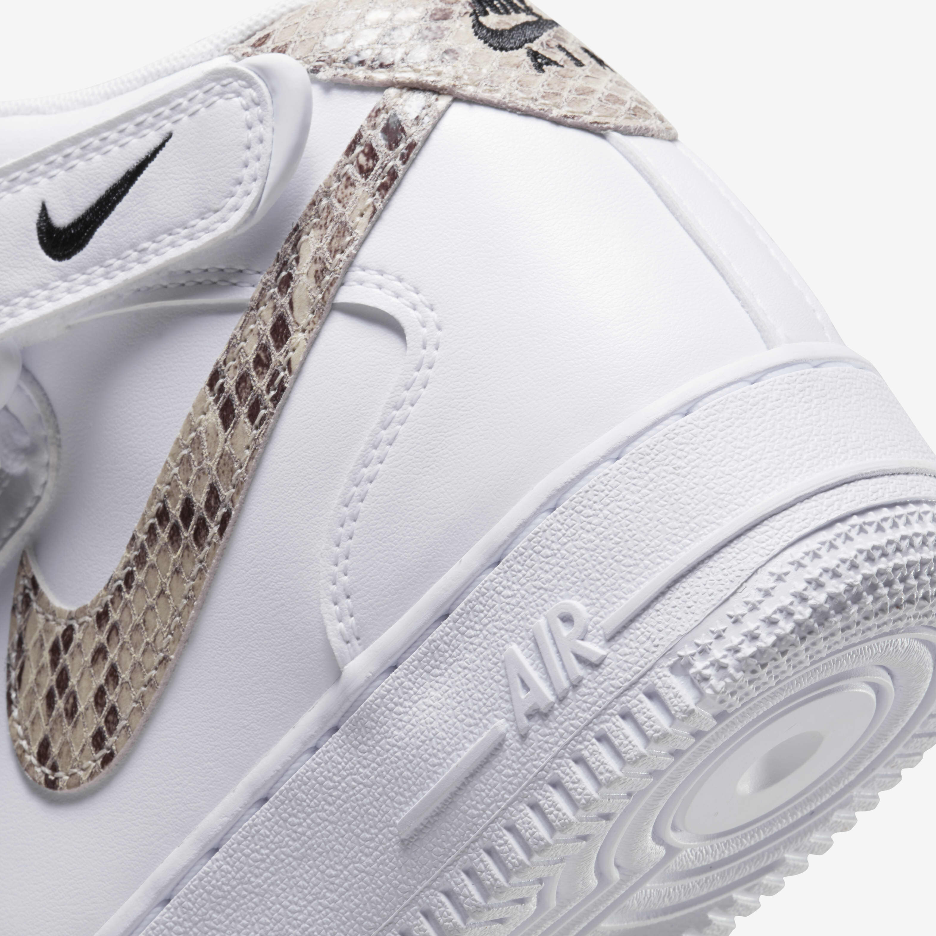 Nike Air Force 1 '07 Mid image number 7