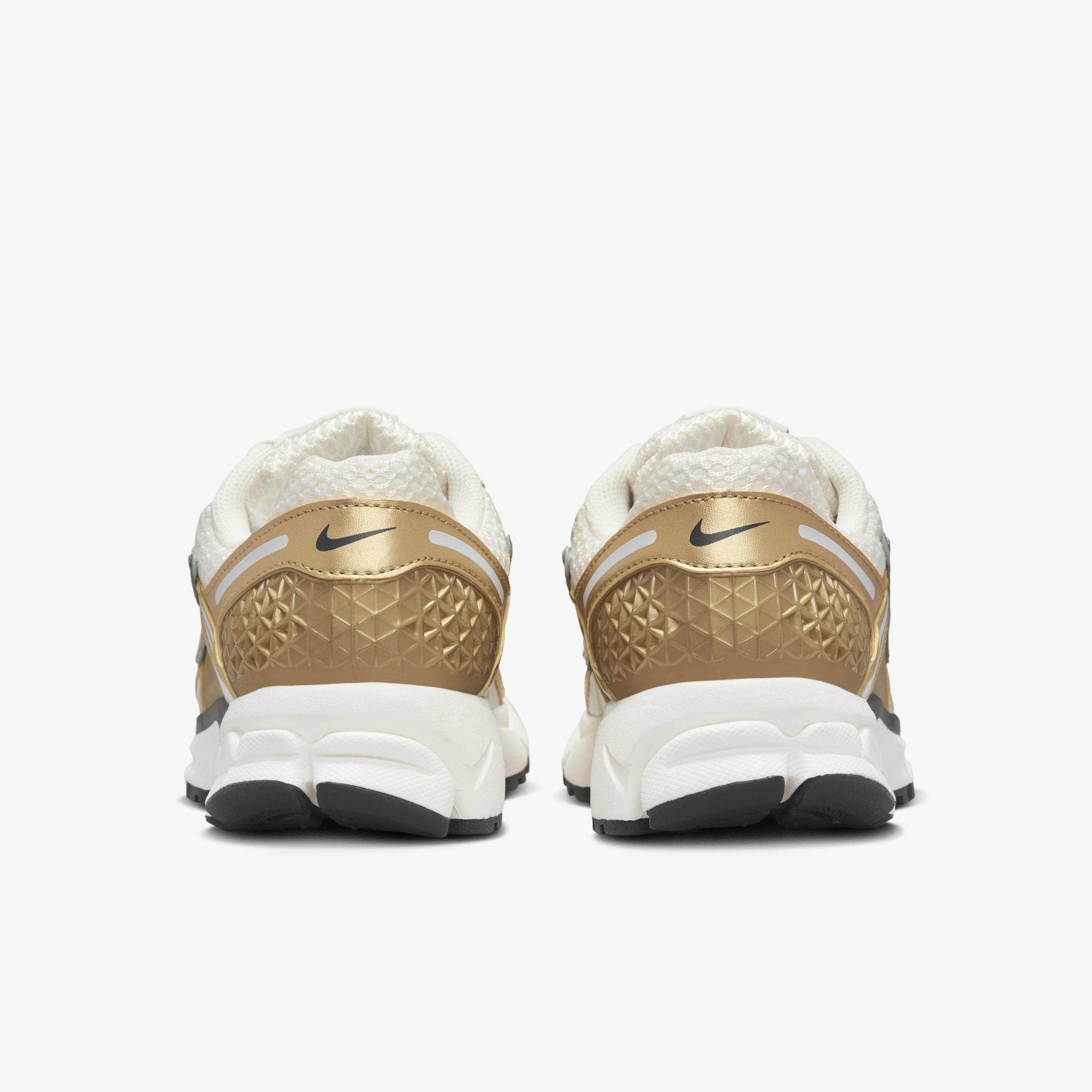 Buy Nike Zoom Vomero 5 Gold Women s Shoes Nike Saudi Official
