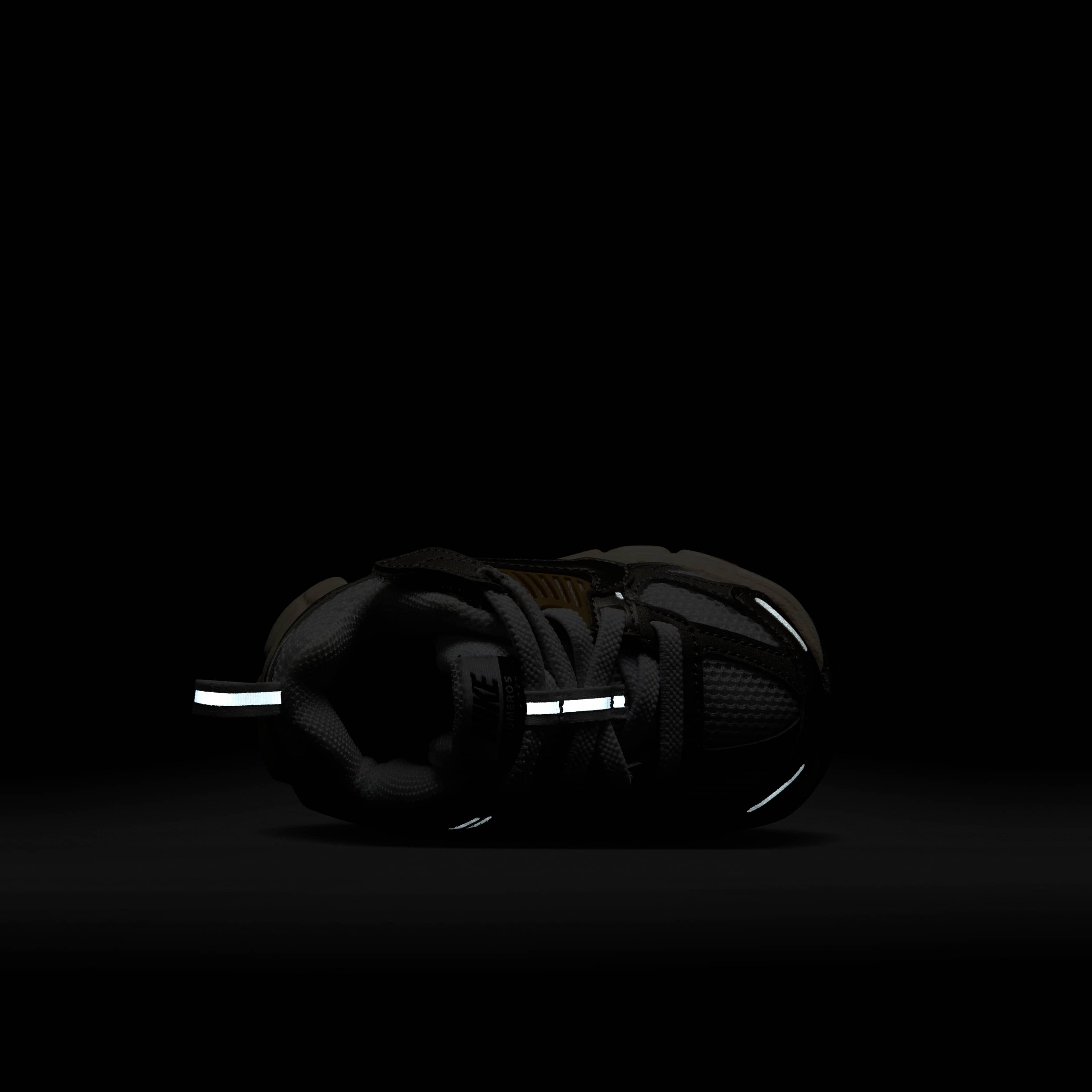 Nike Vomero 5 image number 7