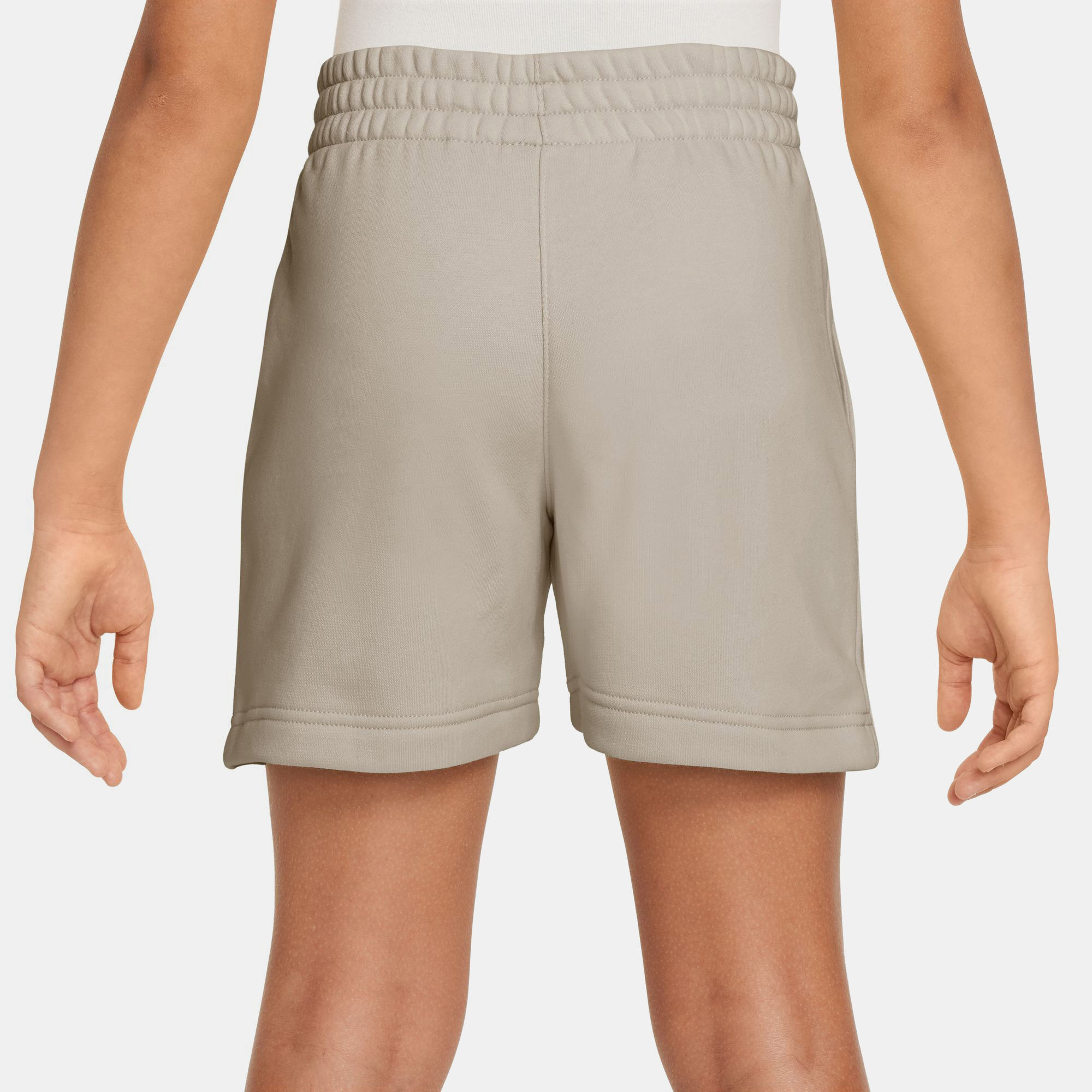 نايكي سبورتسوير كلوب فليس image number 1