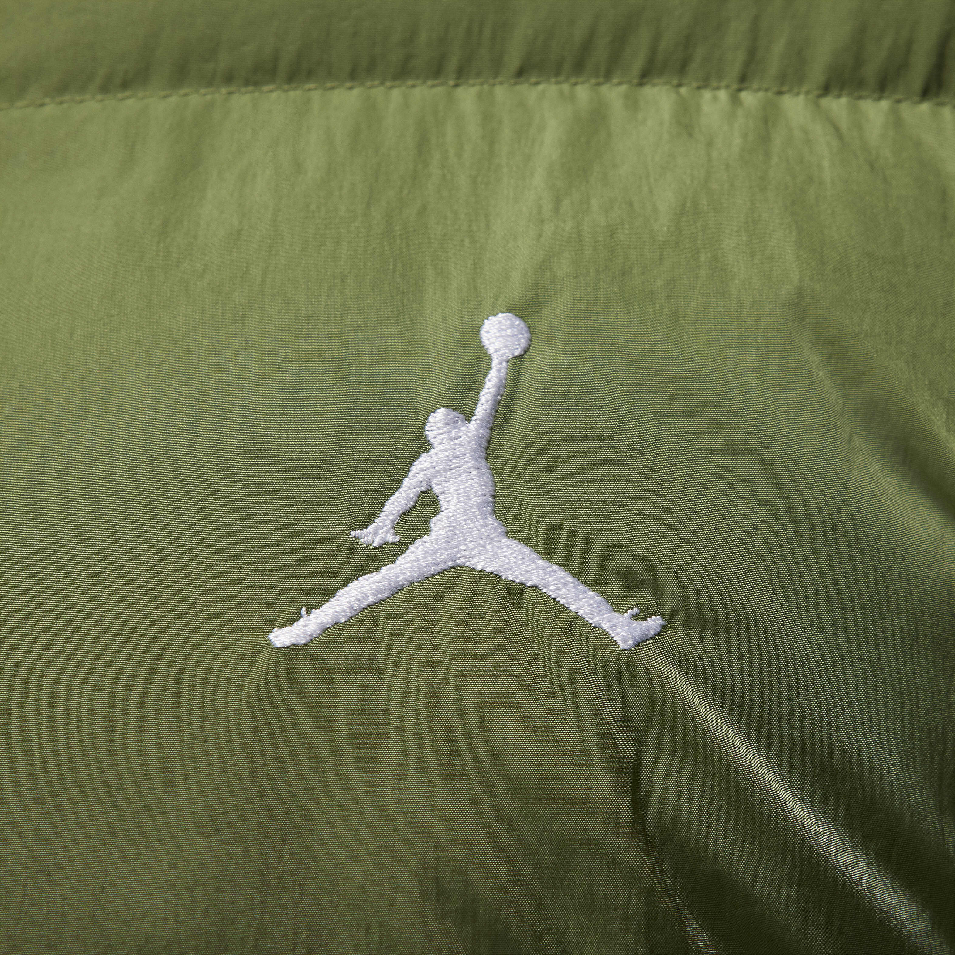 Jordan Essentials image number 3