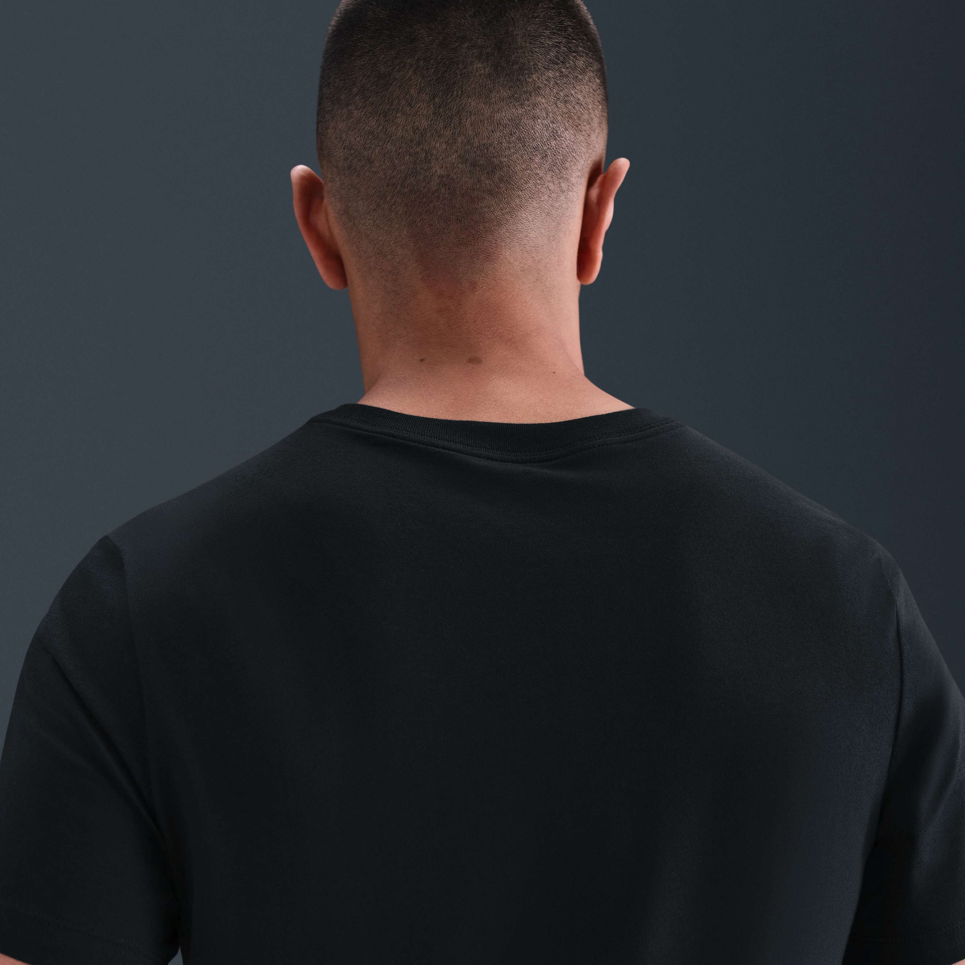 نايكي سبورتسوير كلوب image number 1