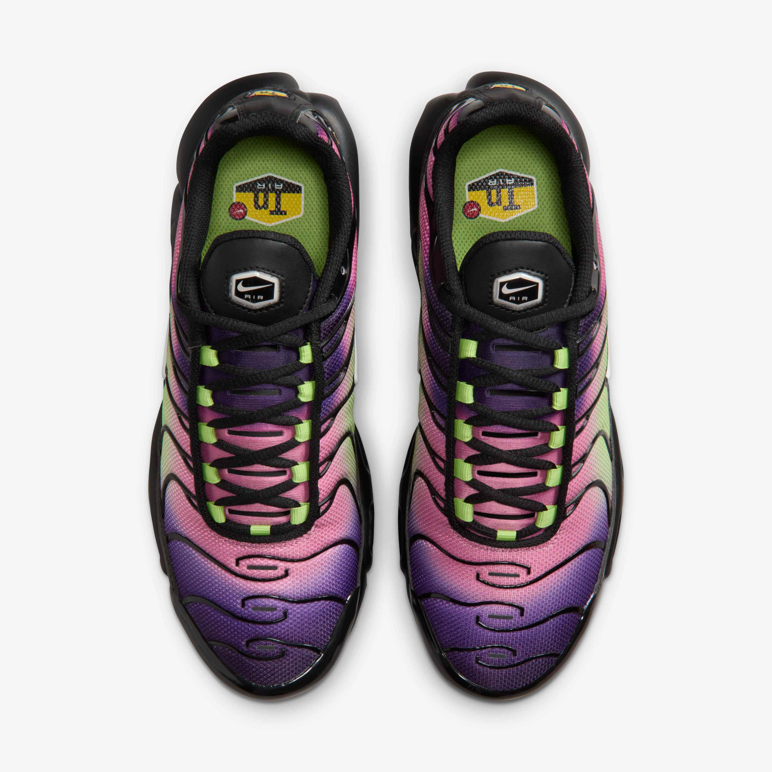 Nike Air Max Plus image number 3
