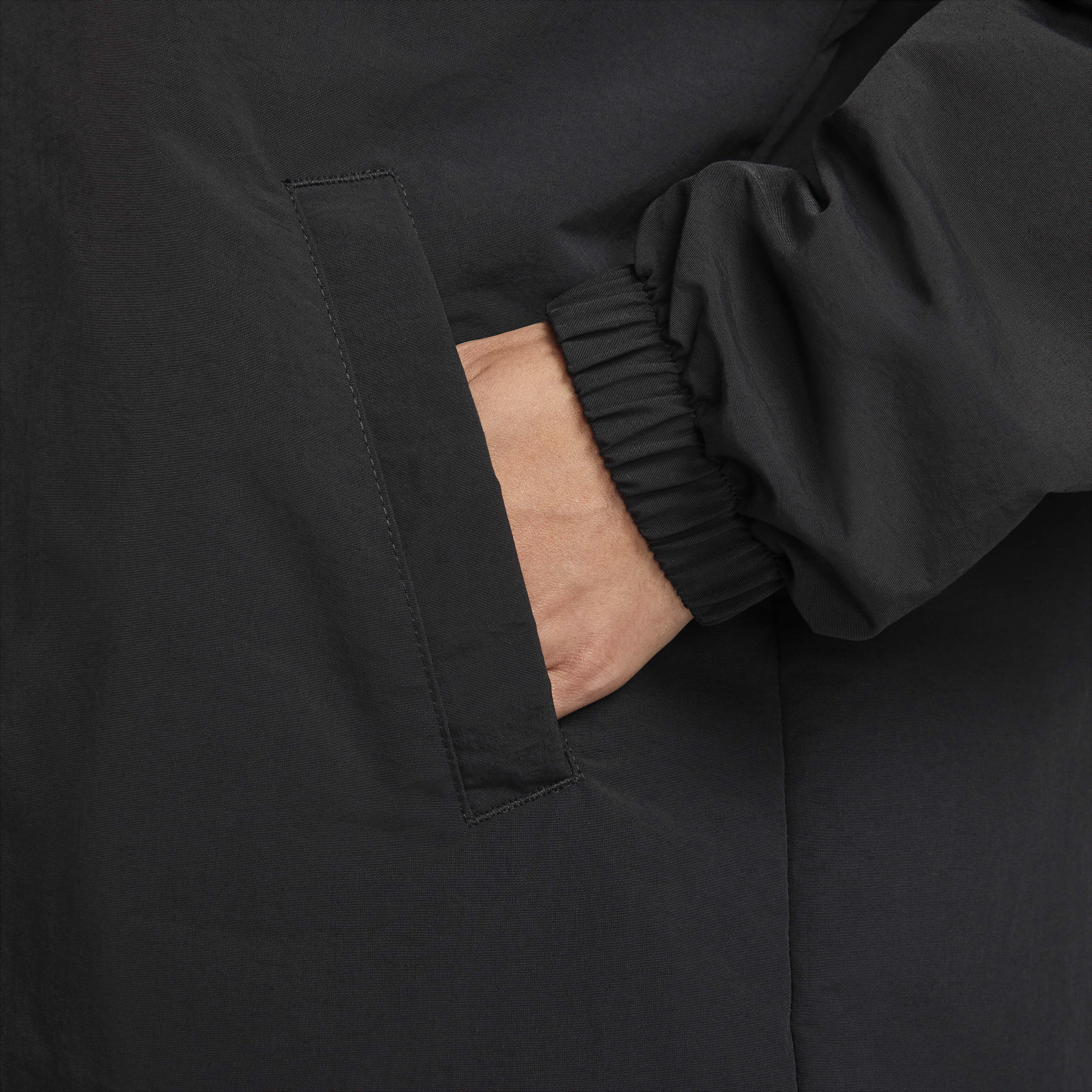 نايكي سبورتسوير ايسنشال image number 5