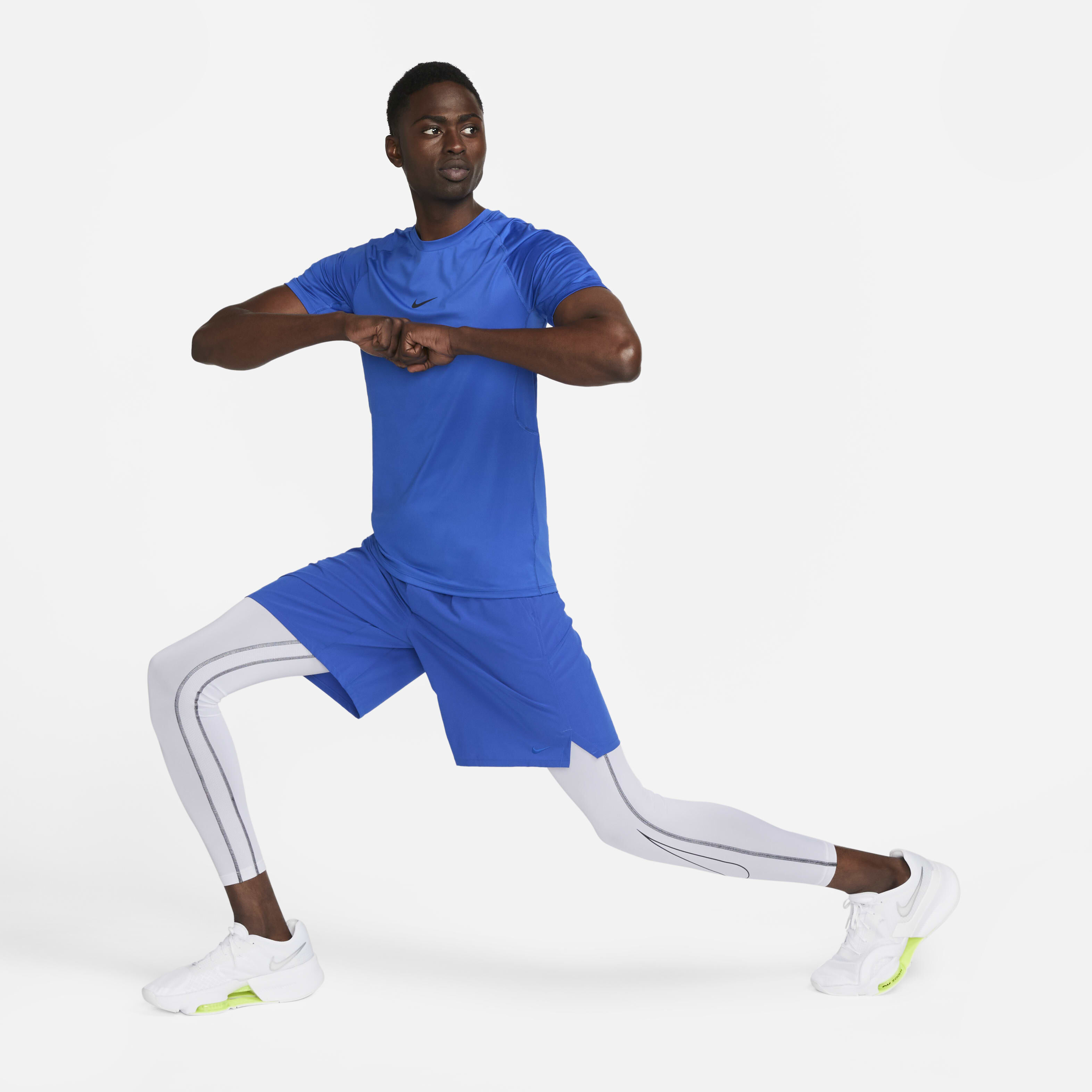 Nike Pro image number 4