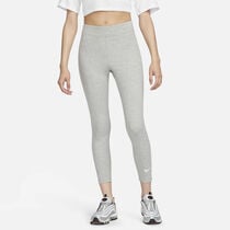 Nike Sportswear Classic