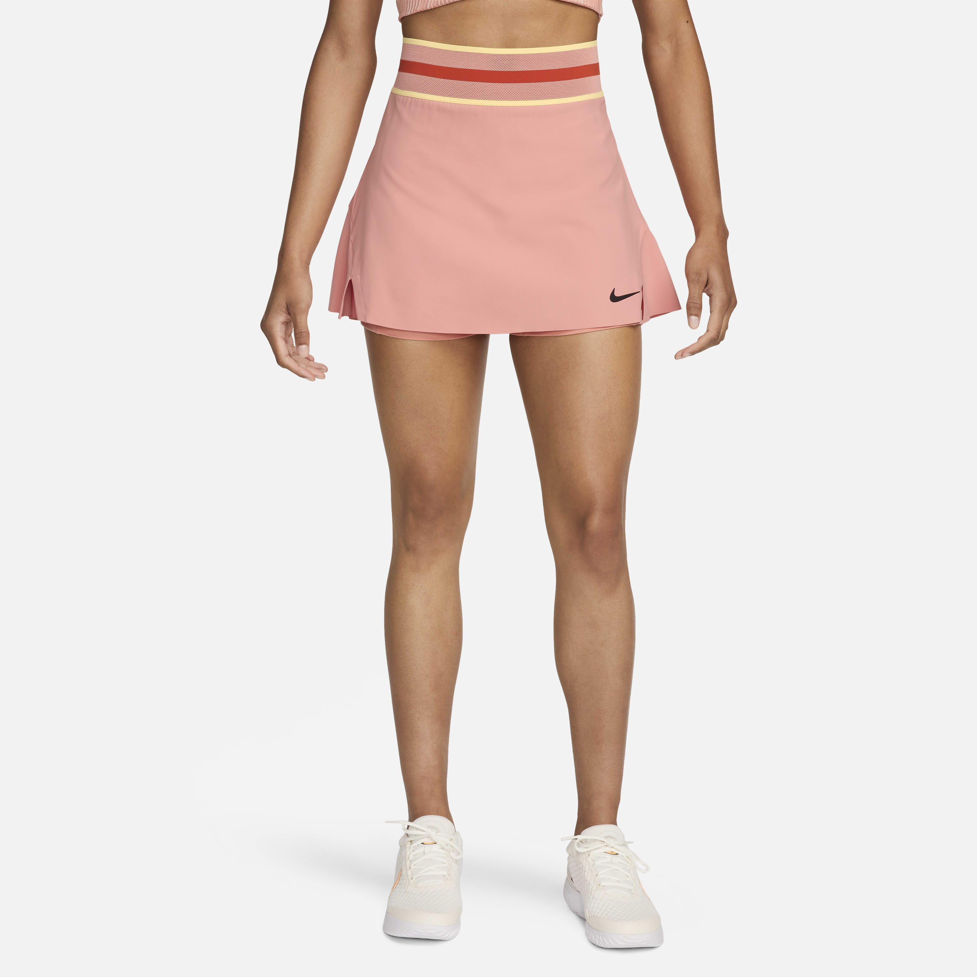 نايكي كورت سلام image number 0