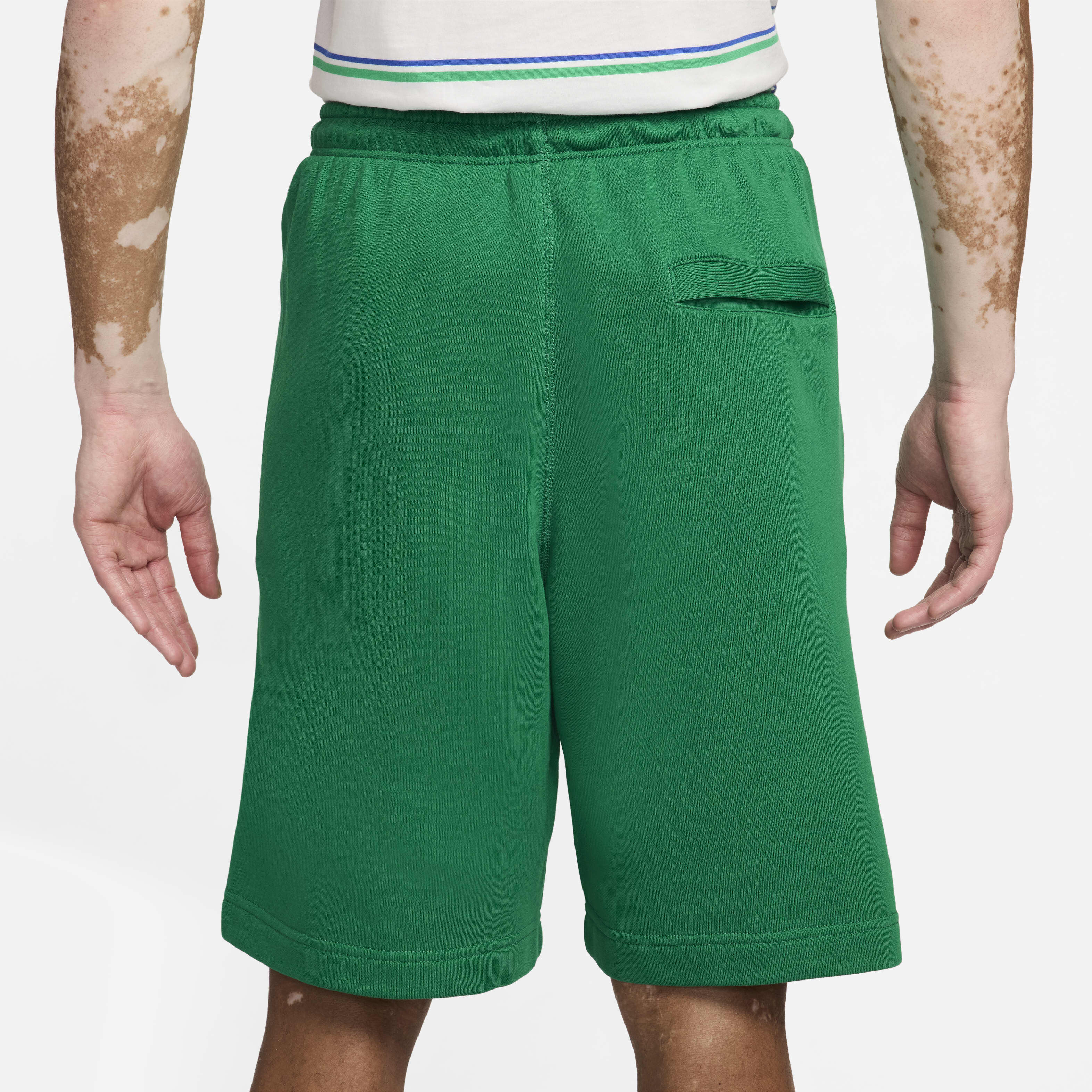 Nike Sportswear Club image number 2