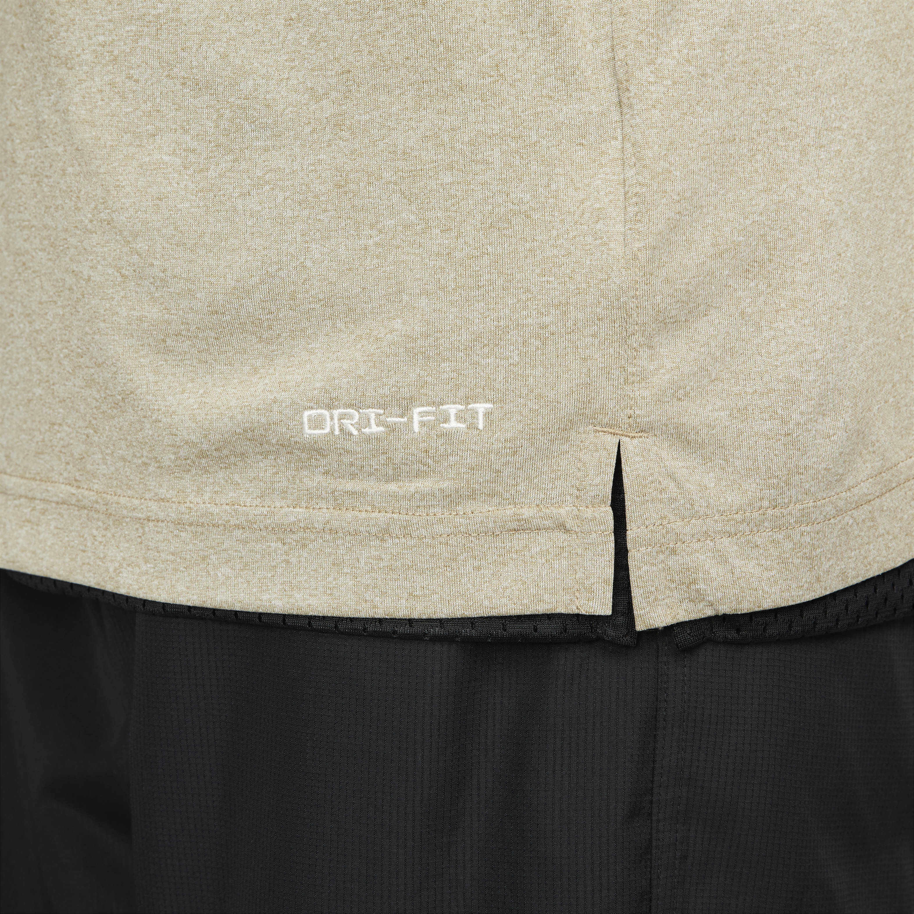 Nike Dri-FIT Standard Issue image number 7