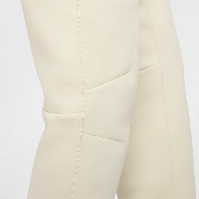 نايكي تك image number 4 نايكي تك image number 4