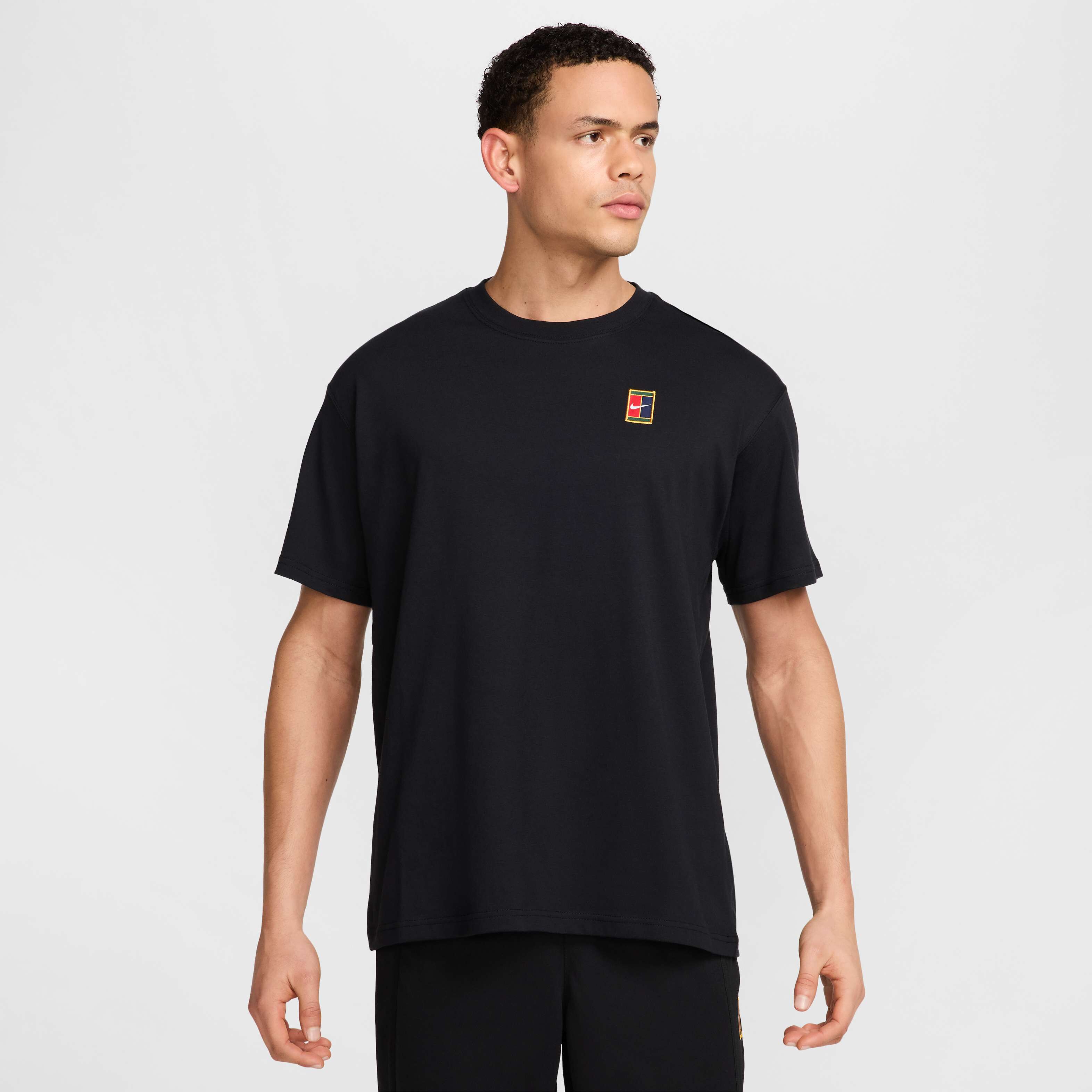 ON Court-T オールブラック Tシャツ Mサイズ Buy NikeCourt Men's Max90 Tennis T-Shirt - Black @ Nike Saudi