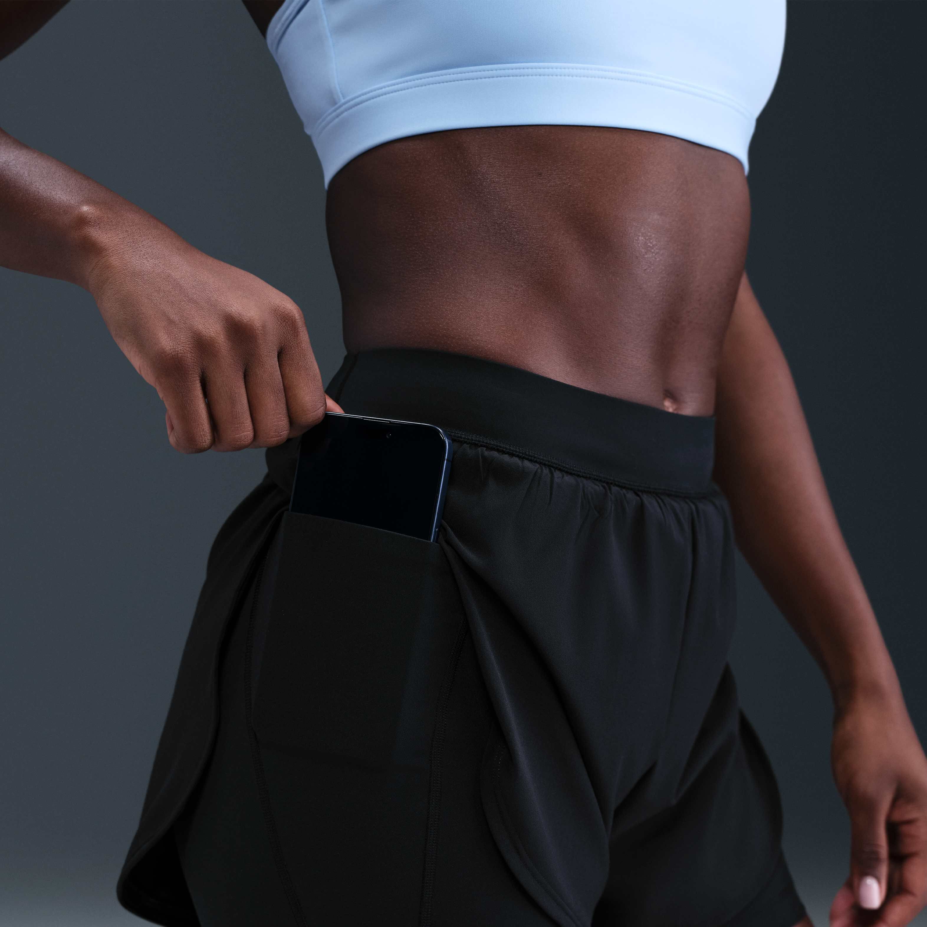 Nike Universa image number 5