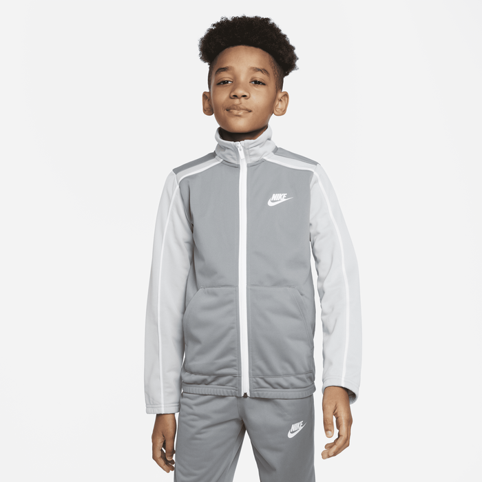 Age 5 top nike tracksuit