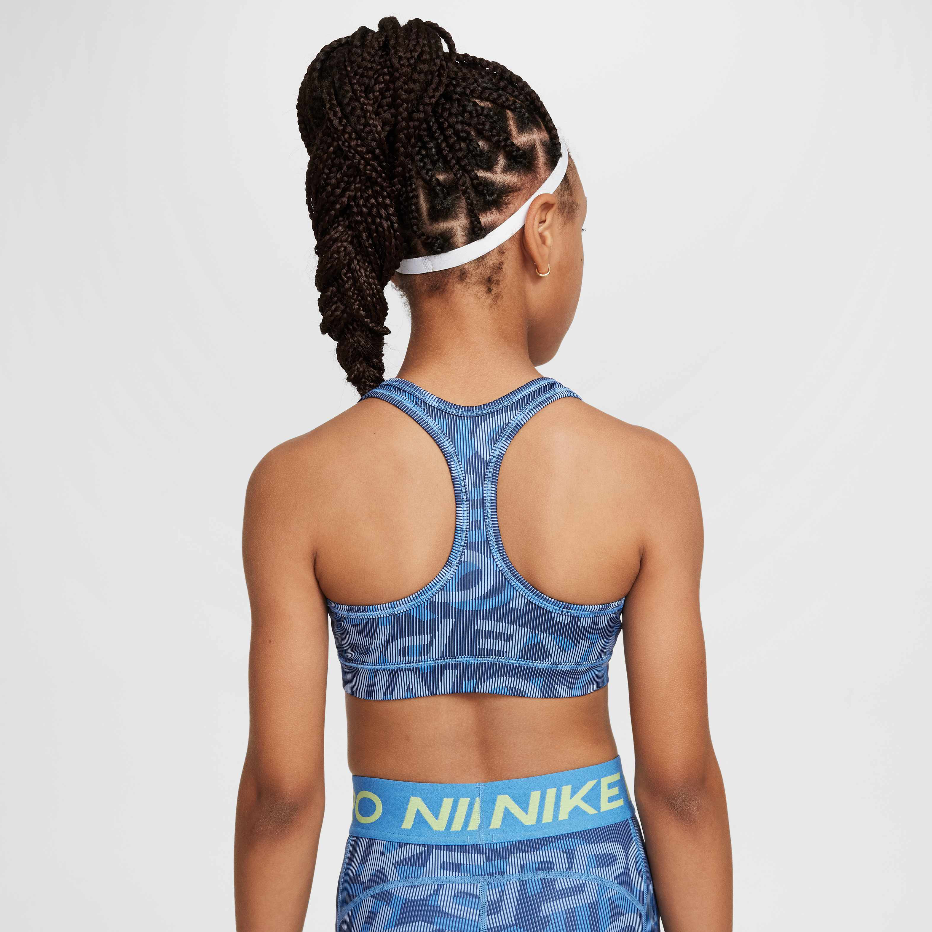 Nike Pro image number 1