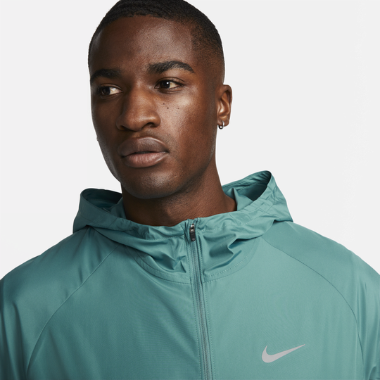Nike essential running jacket 2025 mens