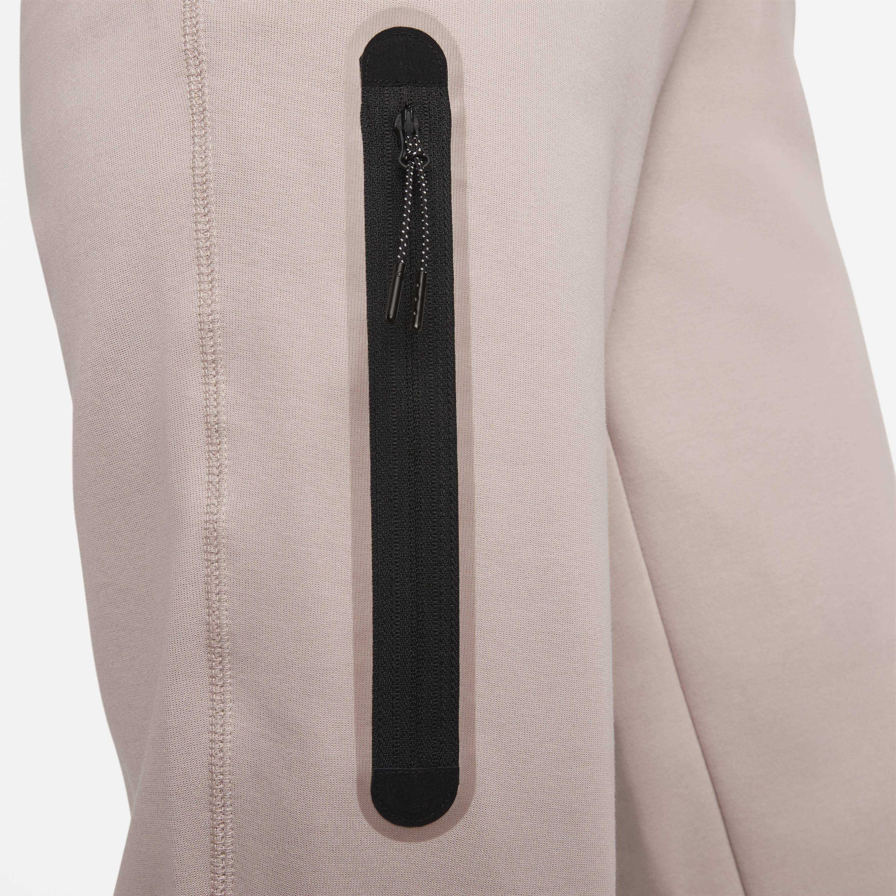 Nike Sportswear Tech Fleece image number 3