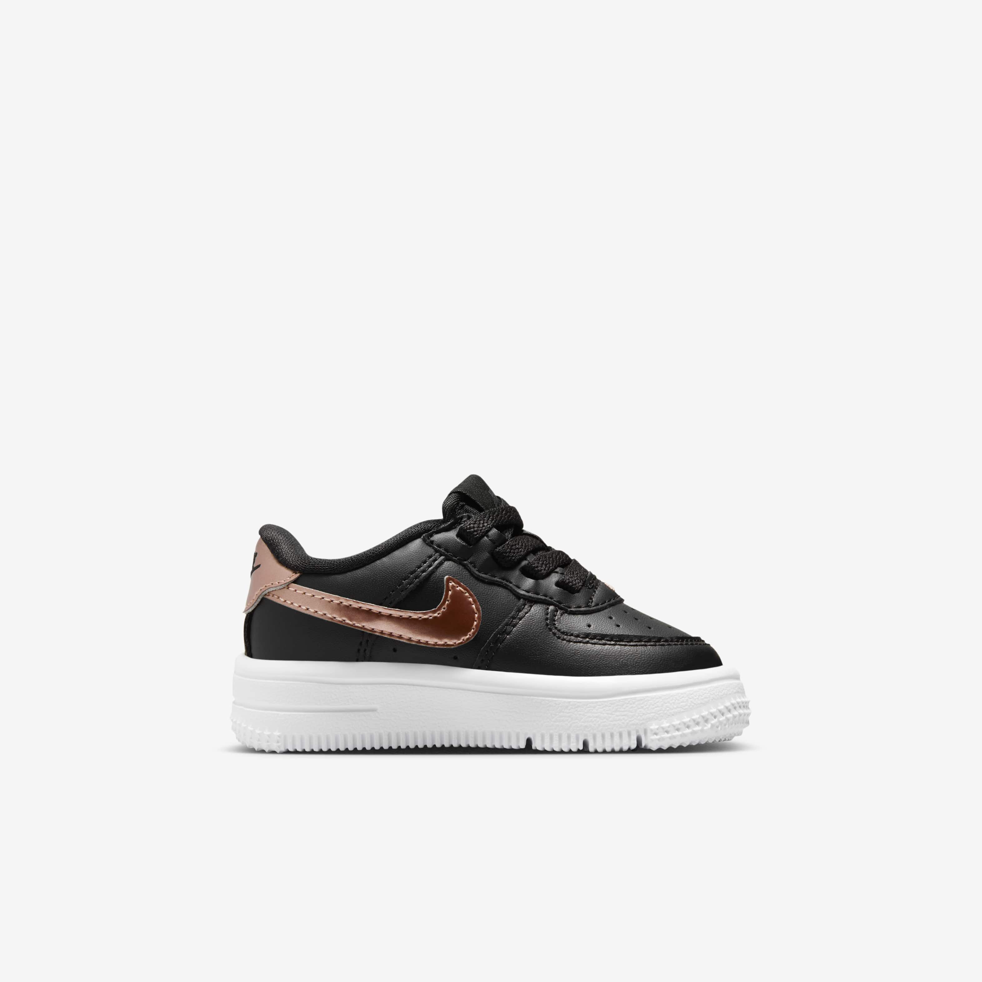 Nike Force 1 Low SE EasyOn image number 2